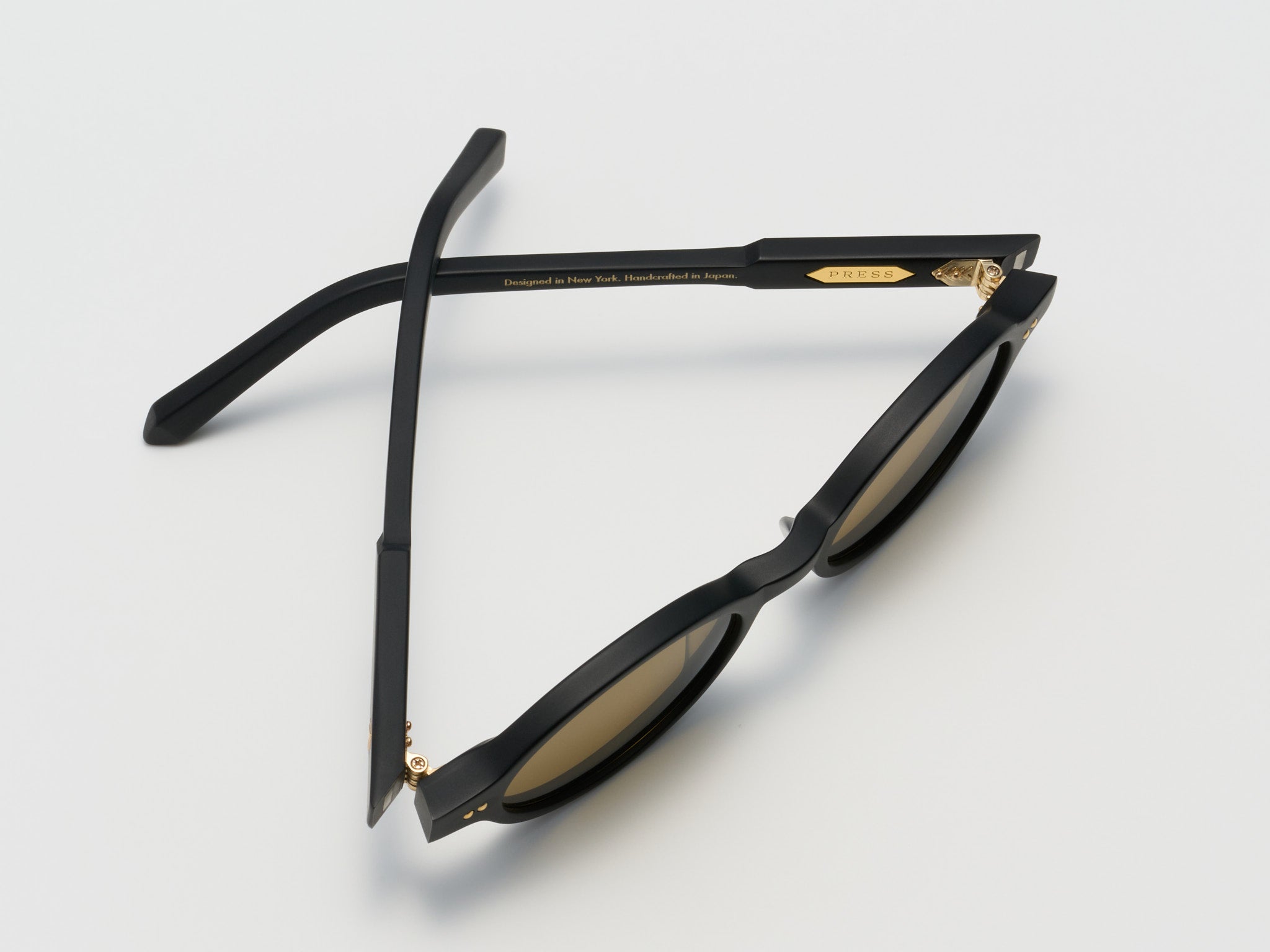 The Bells Matte Black / Gold - TI001 #color_matte-black-gold-ti001