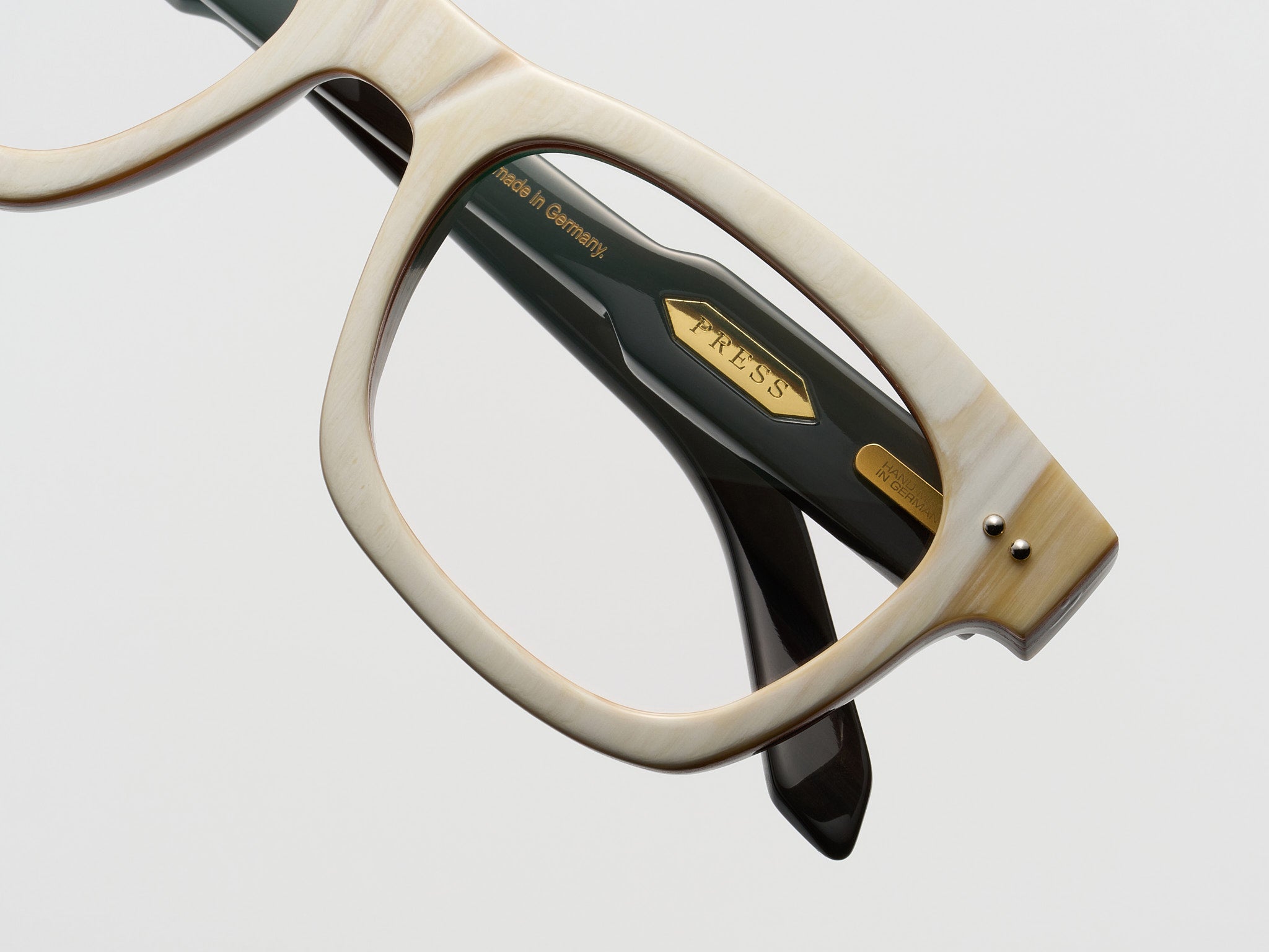 The Candy Man Horn Optical White - JP009 #color_white-jp009