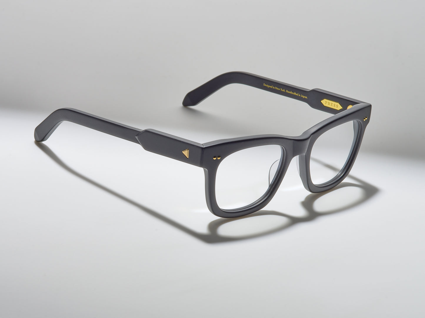 The Candy Man Optical Matte Black / Gold - TI001 #color_matte-black-gold-ti001
