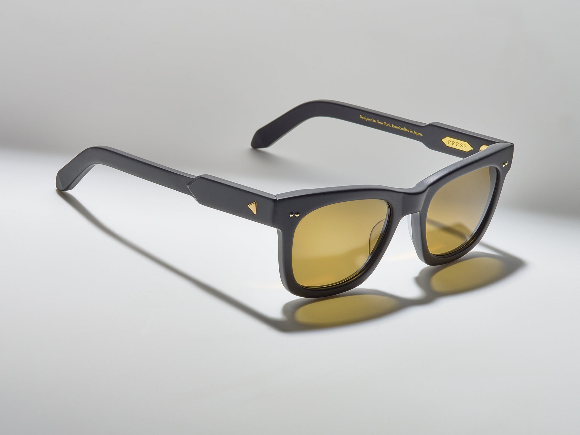 The Candy Man Matte Black / Gold - TI001 #color_matte-black-gold-ti001