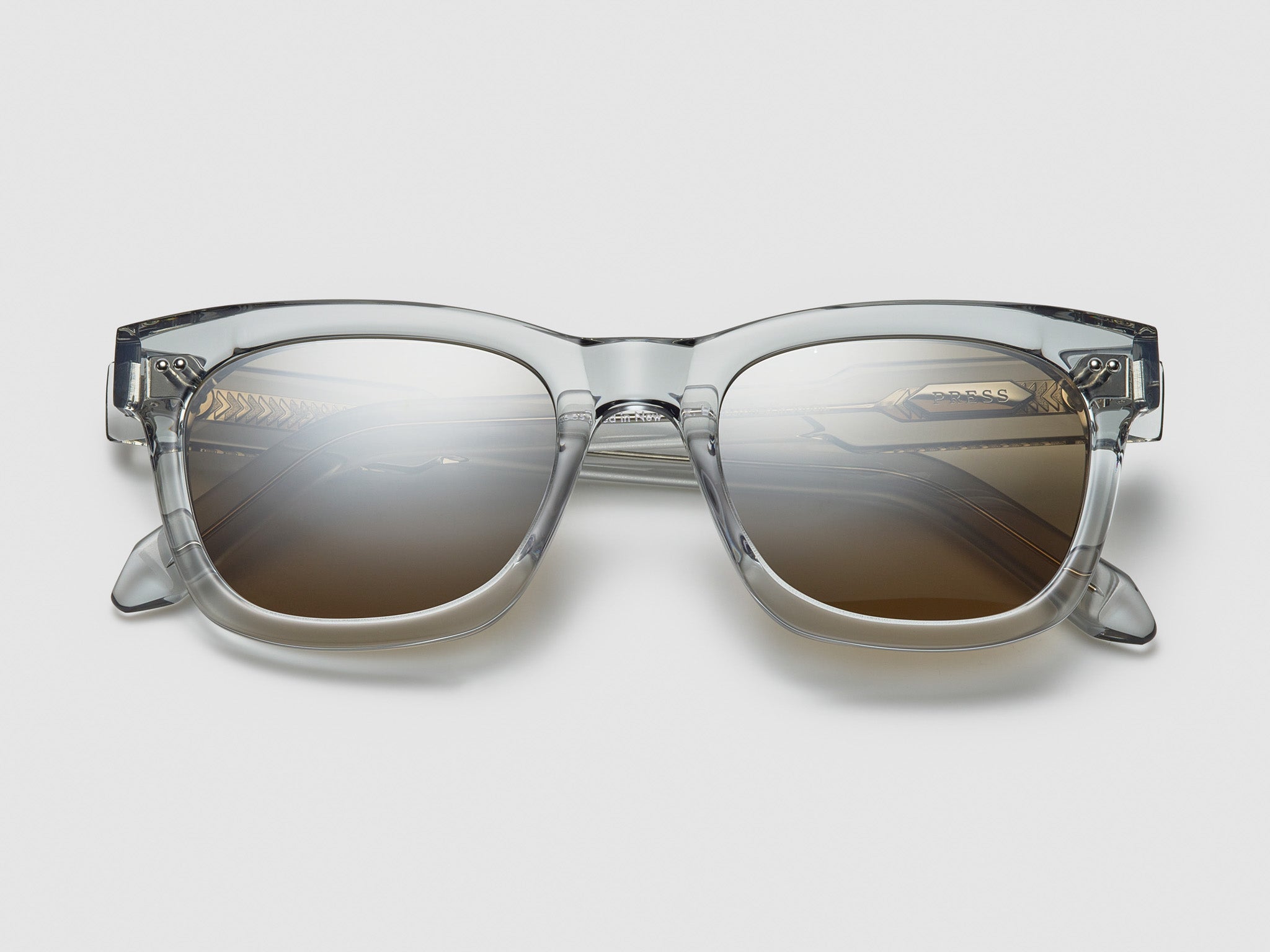 The Candy Man Smoke Crystal / Silver - TI009 #color_smoke-crystal-silver-ti009