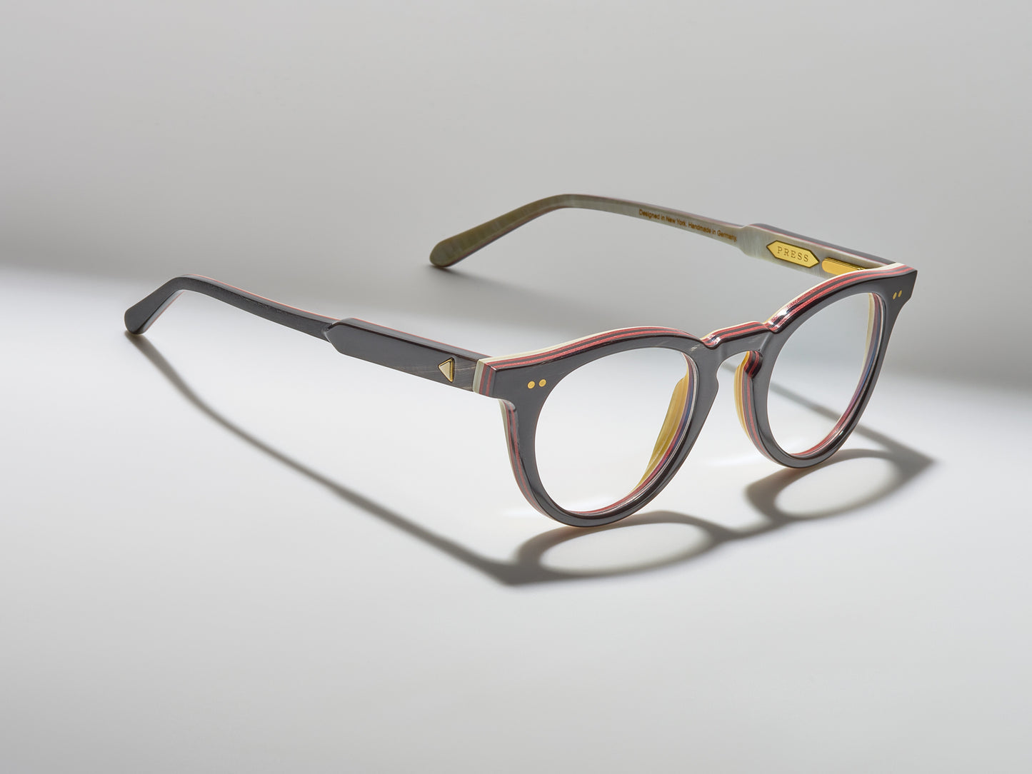 The Chairman Horn Optical Black #color_black