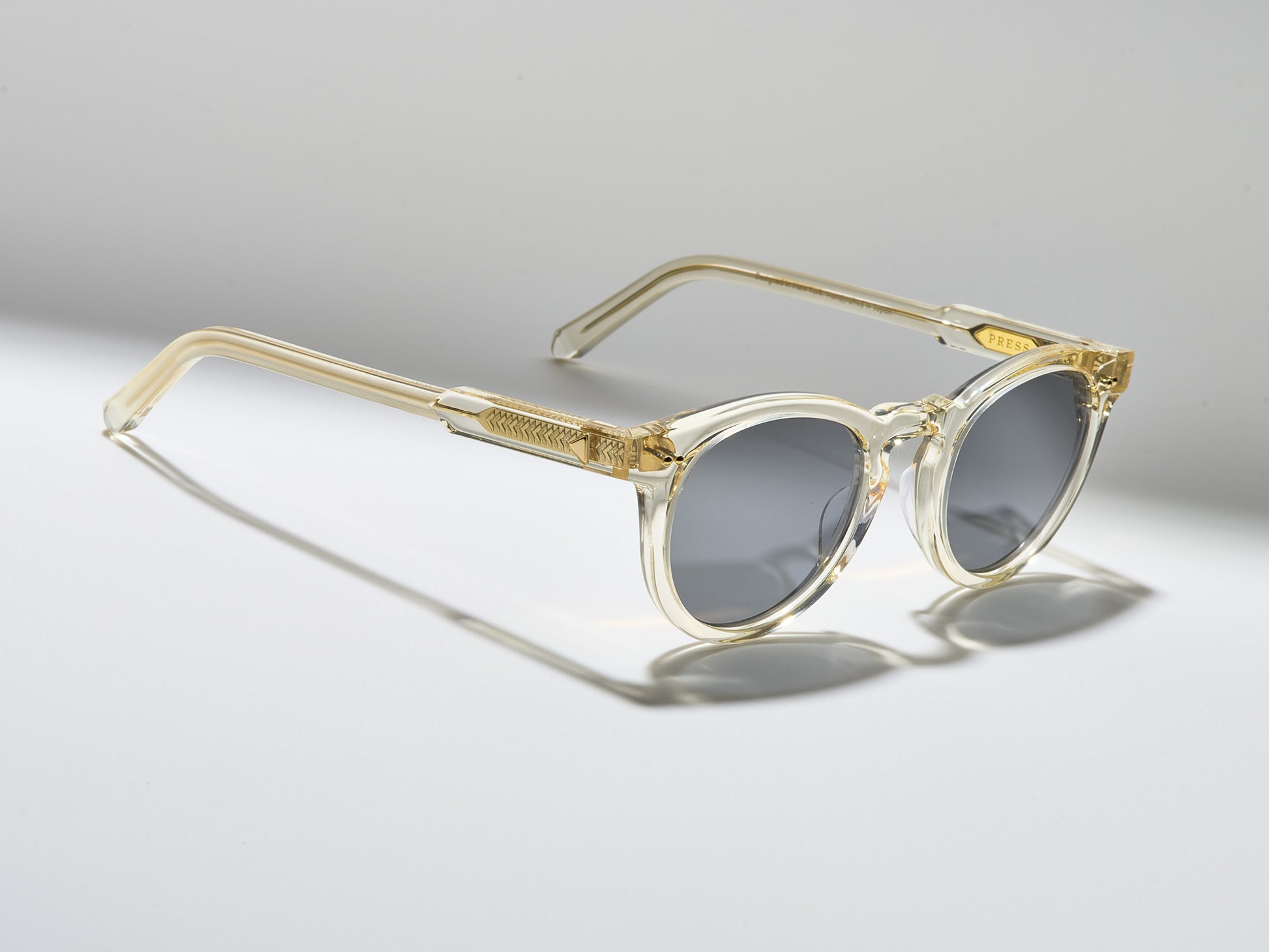 The Chairman Vintage Crystal / Gold - TI008 #color_vintage-crystal-gold-ti008
