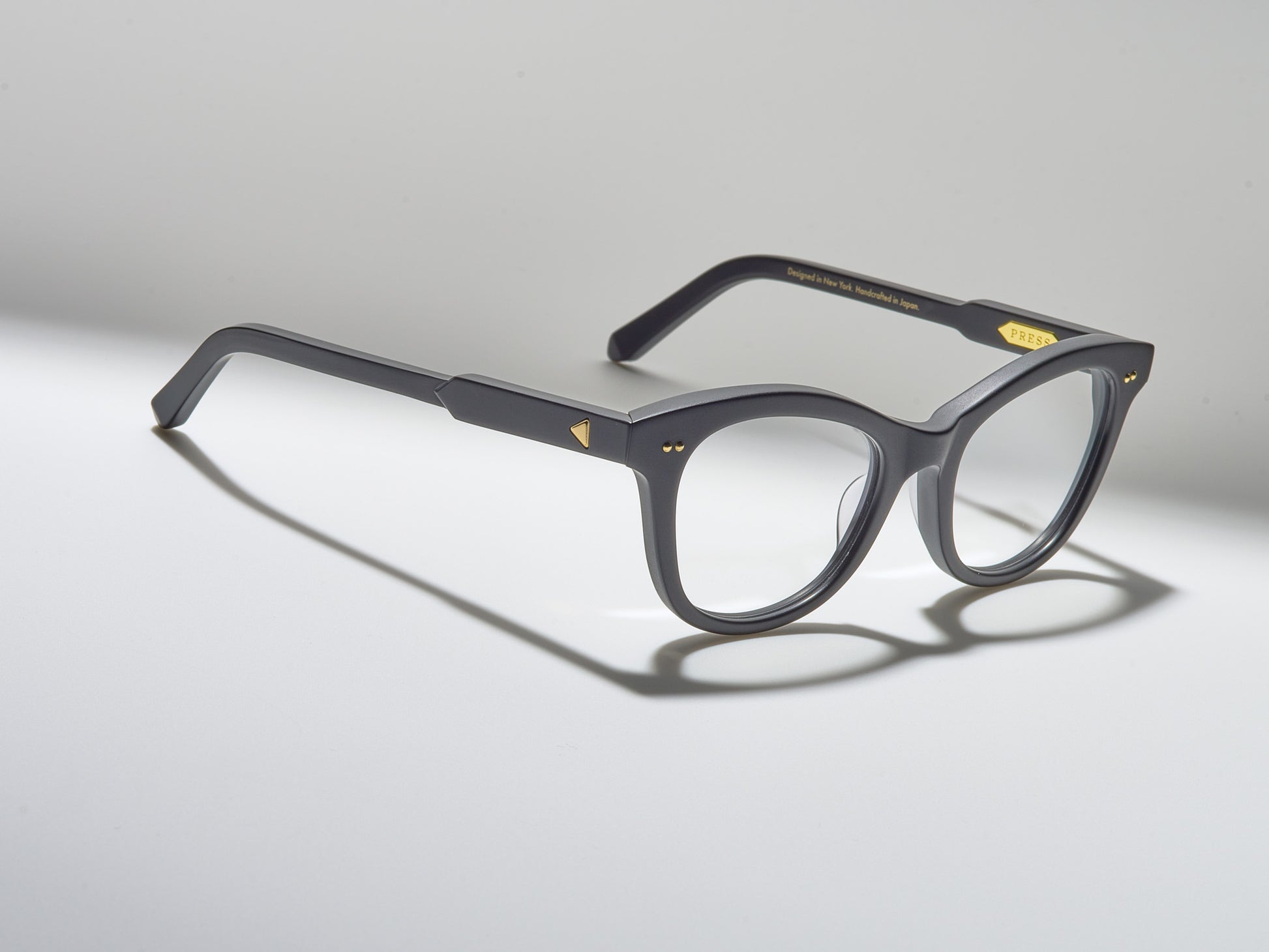 The Charade Optical Matte Black / Gold - TI001 #color_matte-black-gold-ti001