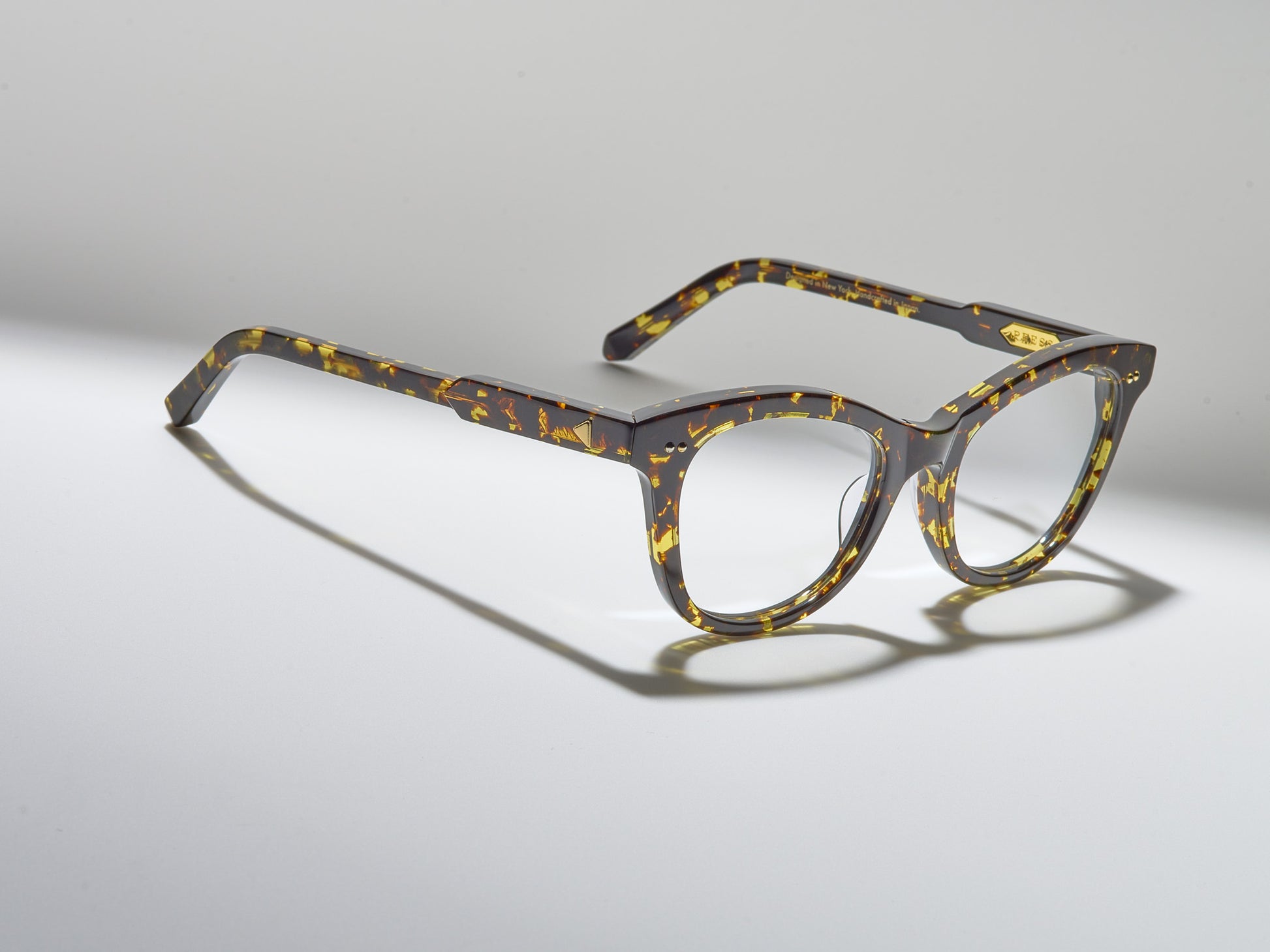 The Charade Optical Tokyo Tortoise / Gold - TI004 #color_tokyo-tortoise-gold-ti004