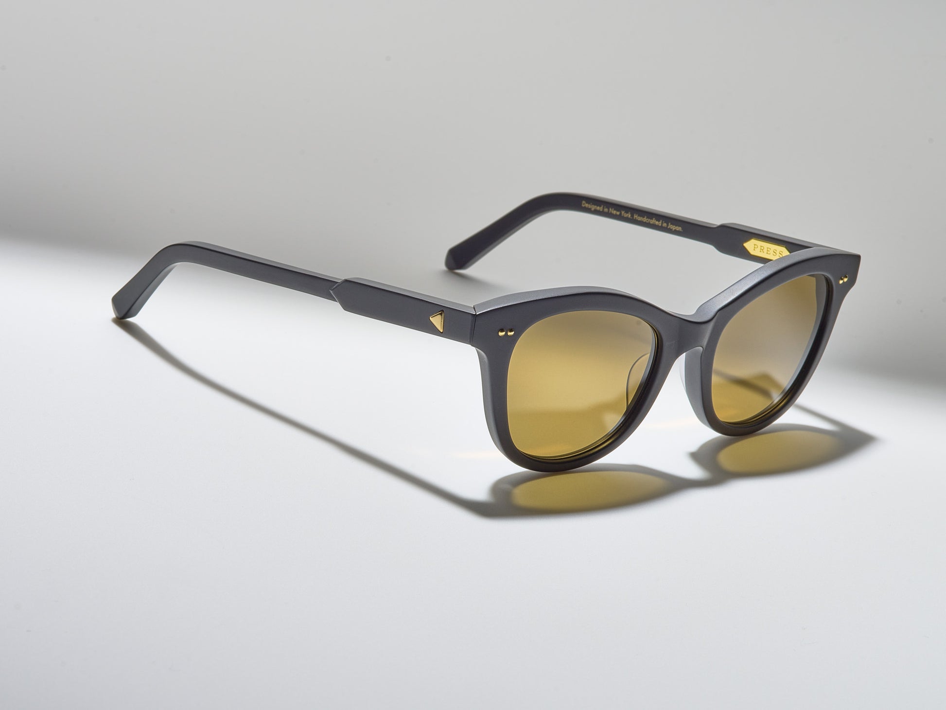 The Charade Matte Black / Gold - TI001 #color_matte-black-gold-ti001