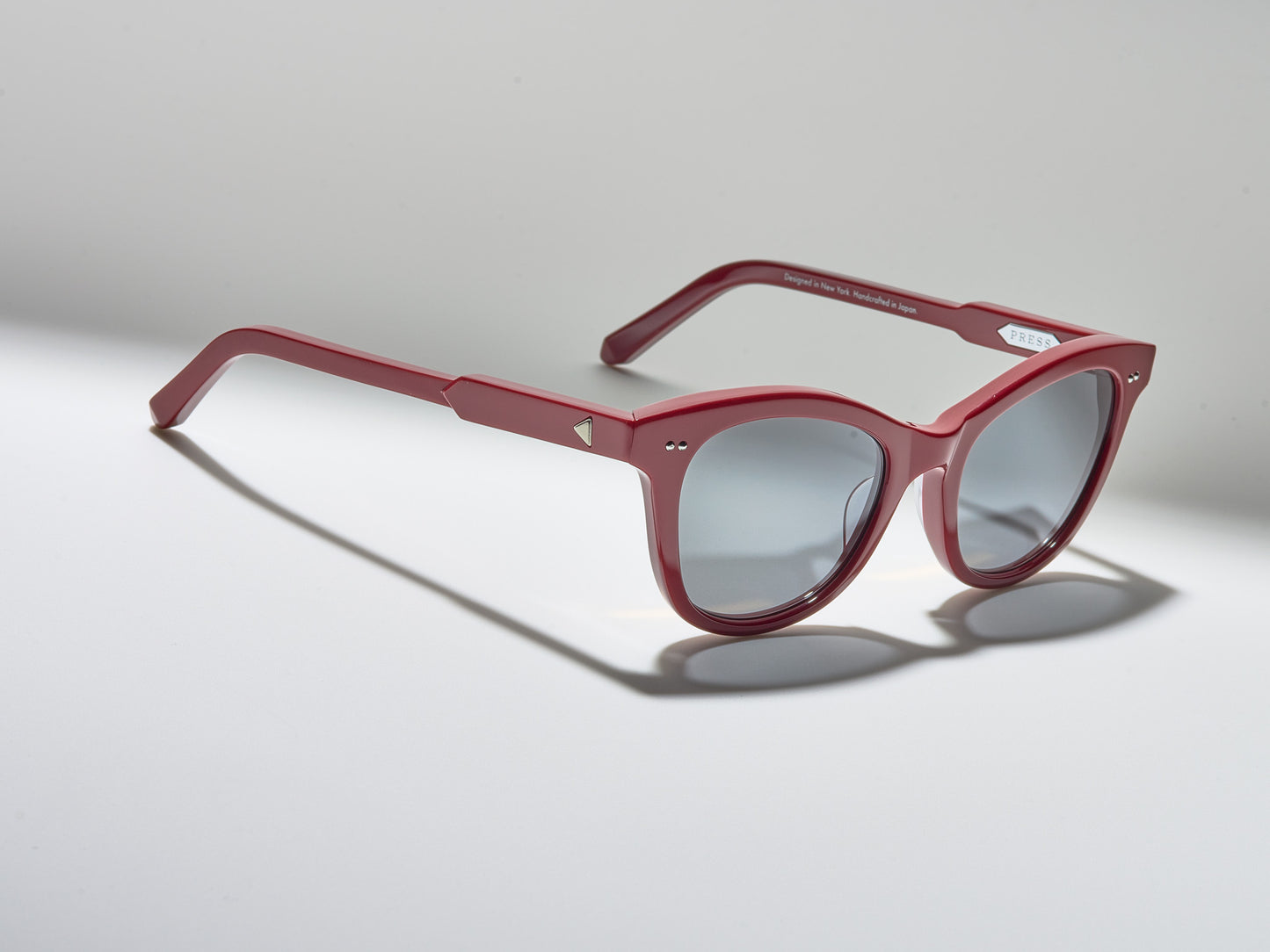 The Charade Red / Silver - TI007 #color_red-silver-ti007