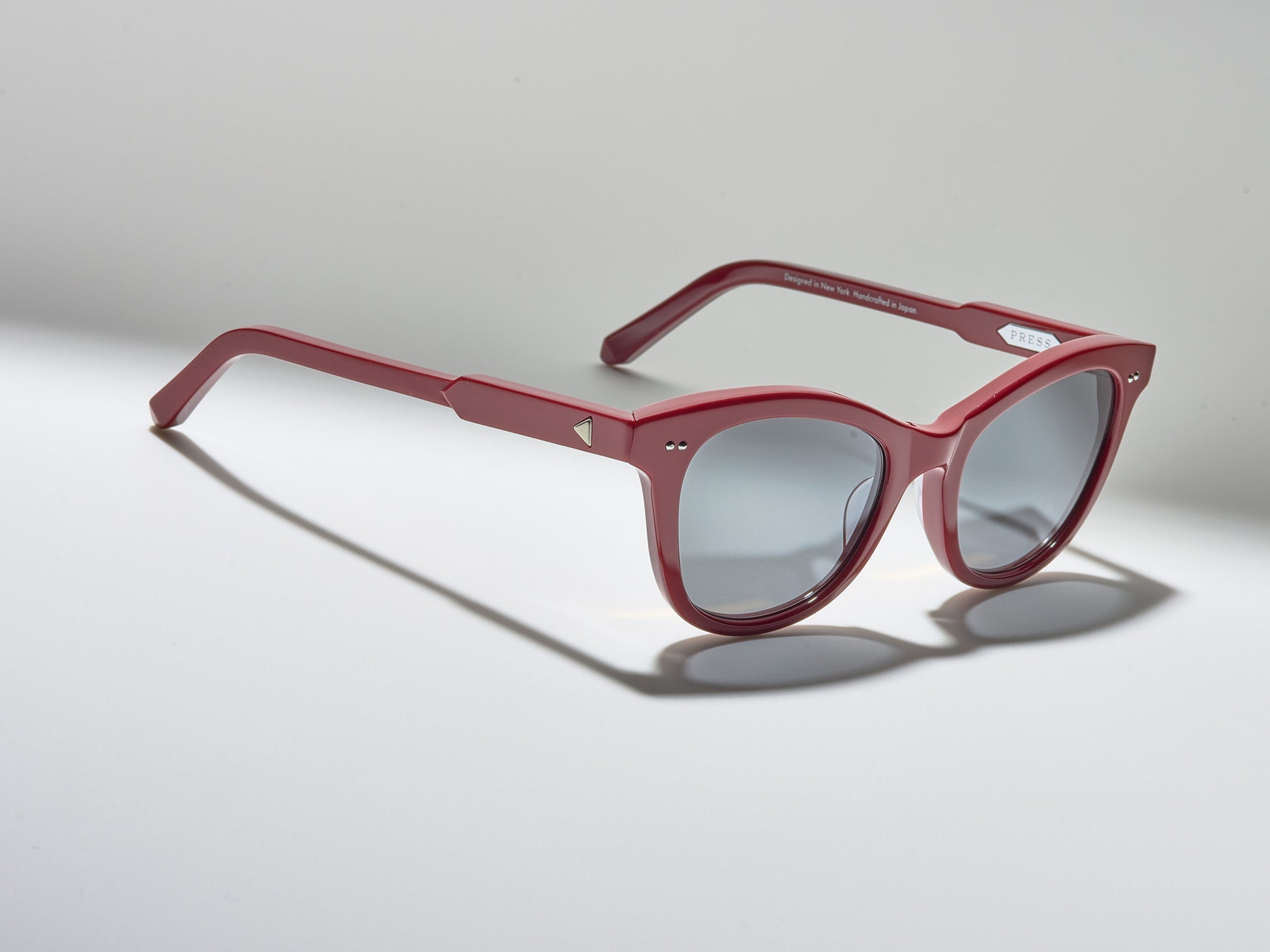 The Charade Red / Silver - TI007 #color_red-silver-ti007
