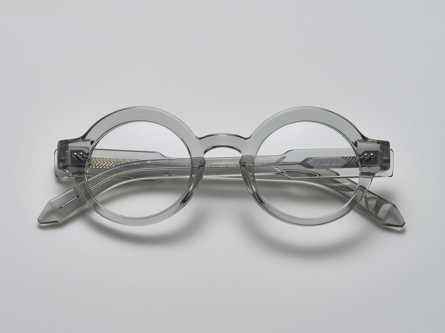 The Chic Optical Smoke Crystal / Silver - TI009 