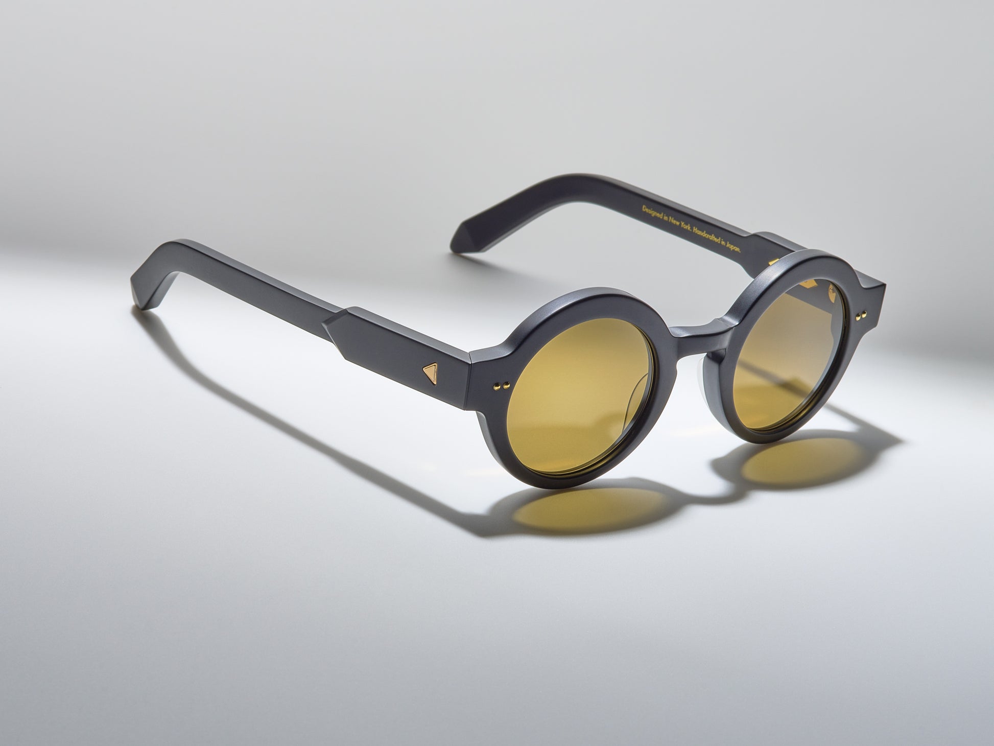 The Chic Matte Black / Gold - TI001 #color_matte-black-gold-ti001