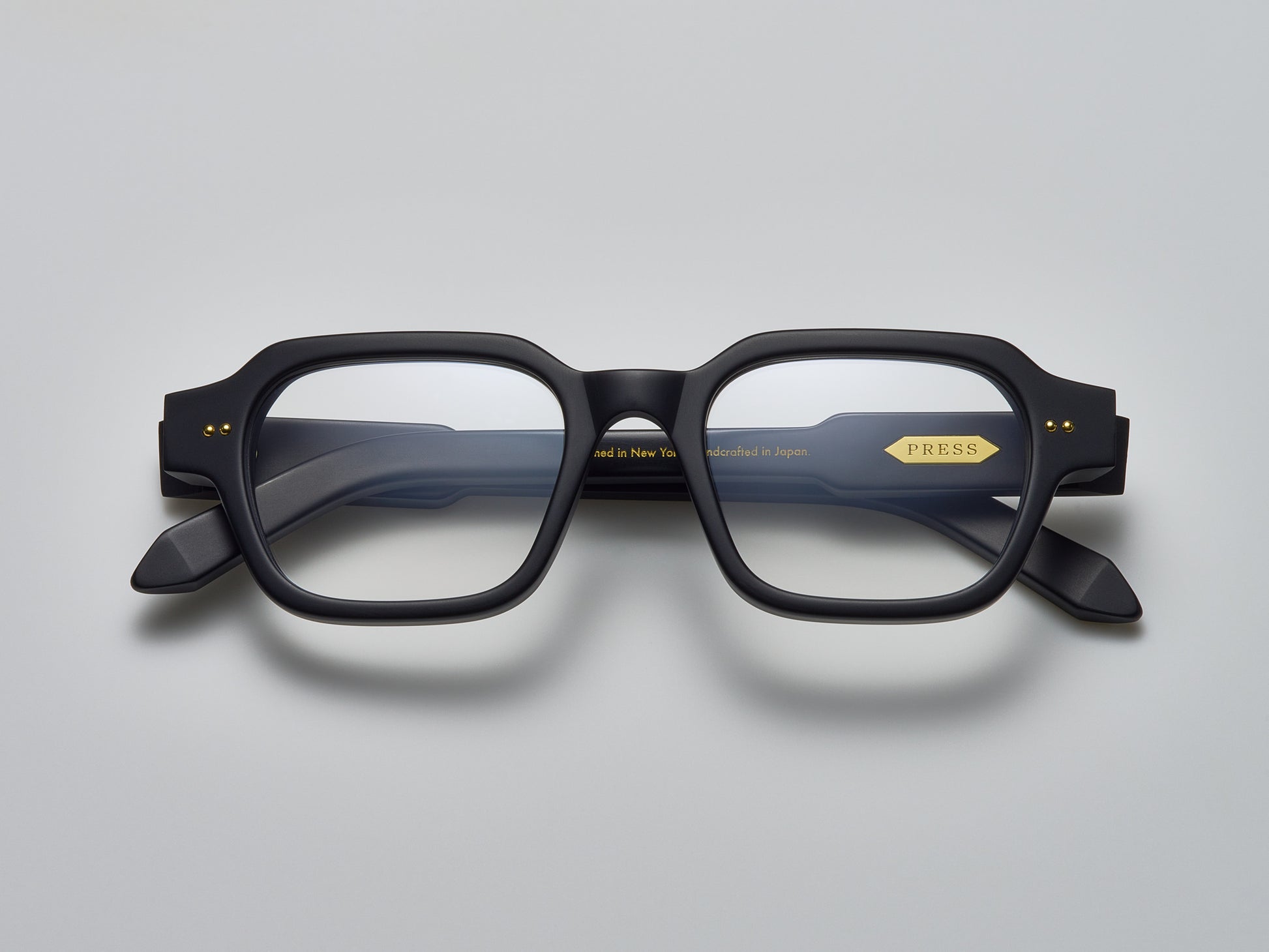 The Face Optical Matte Black / Gold - TI001 #color_matte-black-gold-ti001