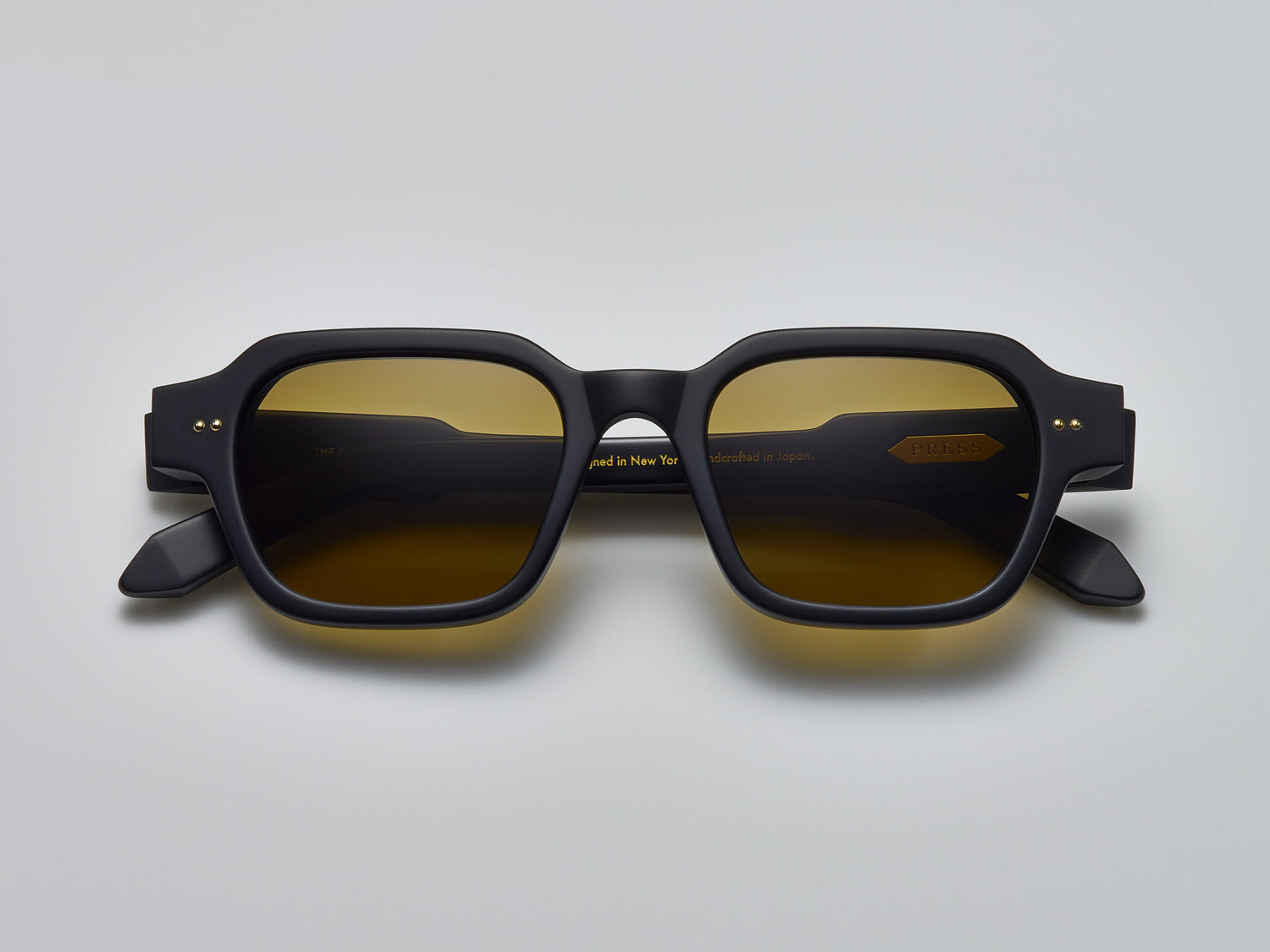 The Face Matte Black / Gold - TI001 