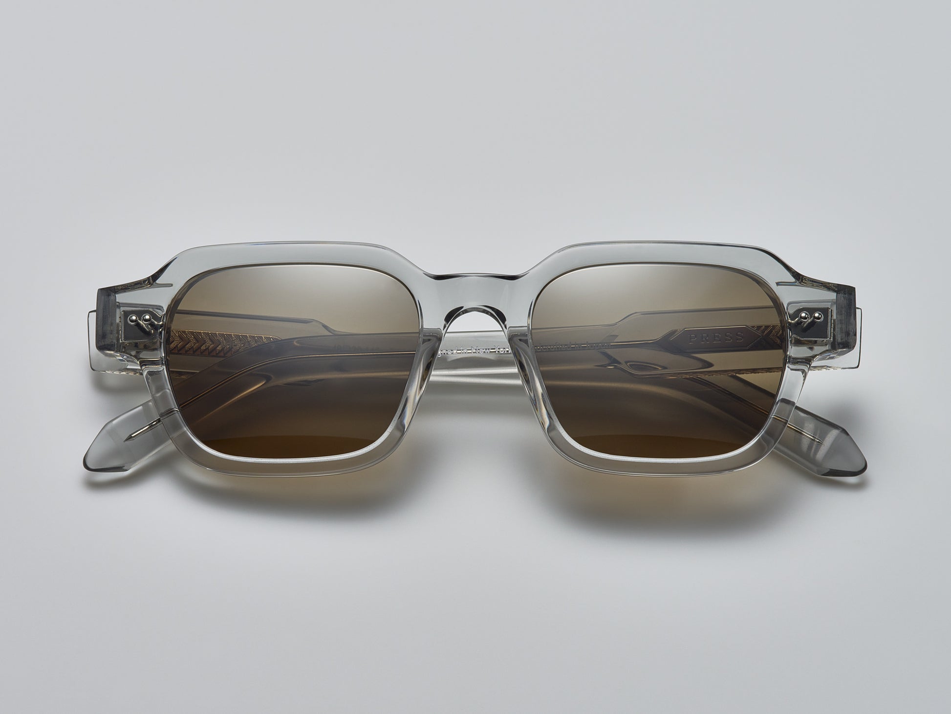 The Face Smoke Crystal / Silver - TI009 #color_smoke-crystal-silver-ti009