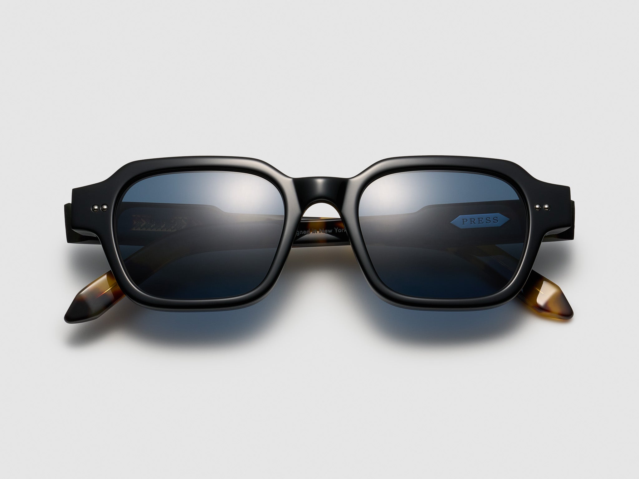 The Face Black Tortoise / Silver - TI015 #color_black-tortoise-silver-ti015