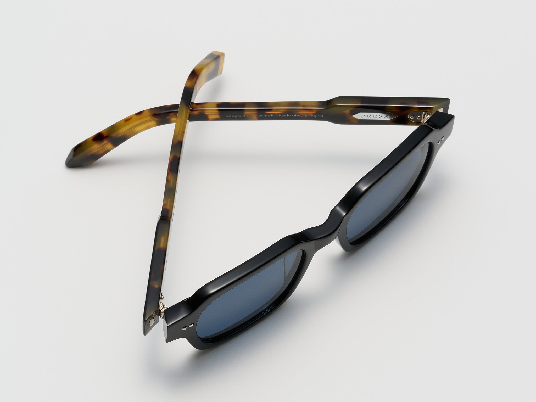 The Face Black Tortoise / Silver - TI015 #color_black-tortoise-silver-ti015