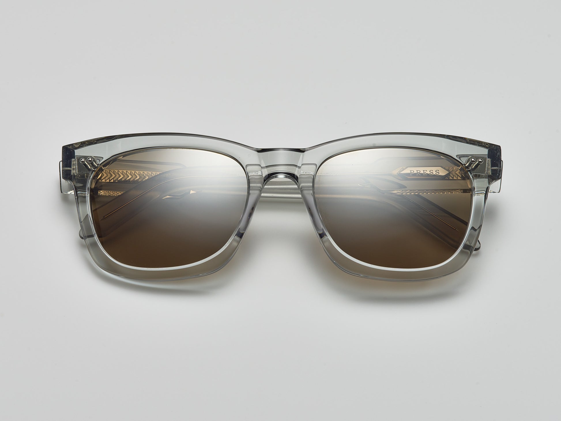 The Greatest Smoke Crystal / Silver - TI009 #color_smoke-crystal-silver-ti009