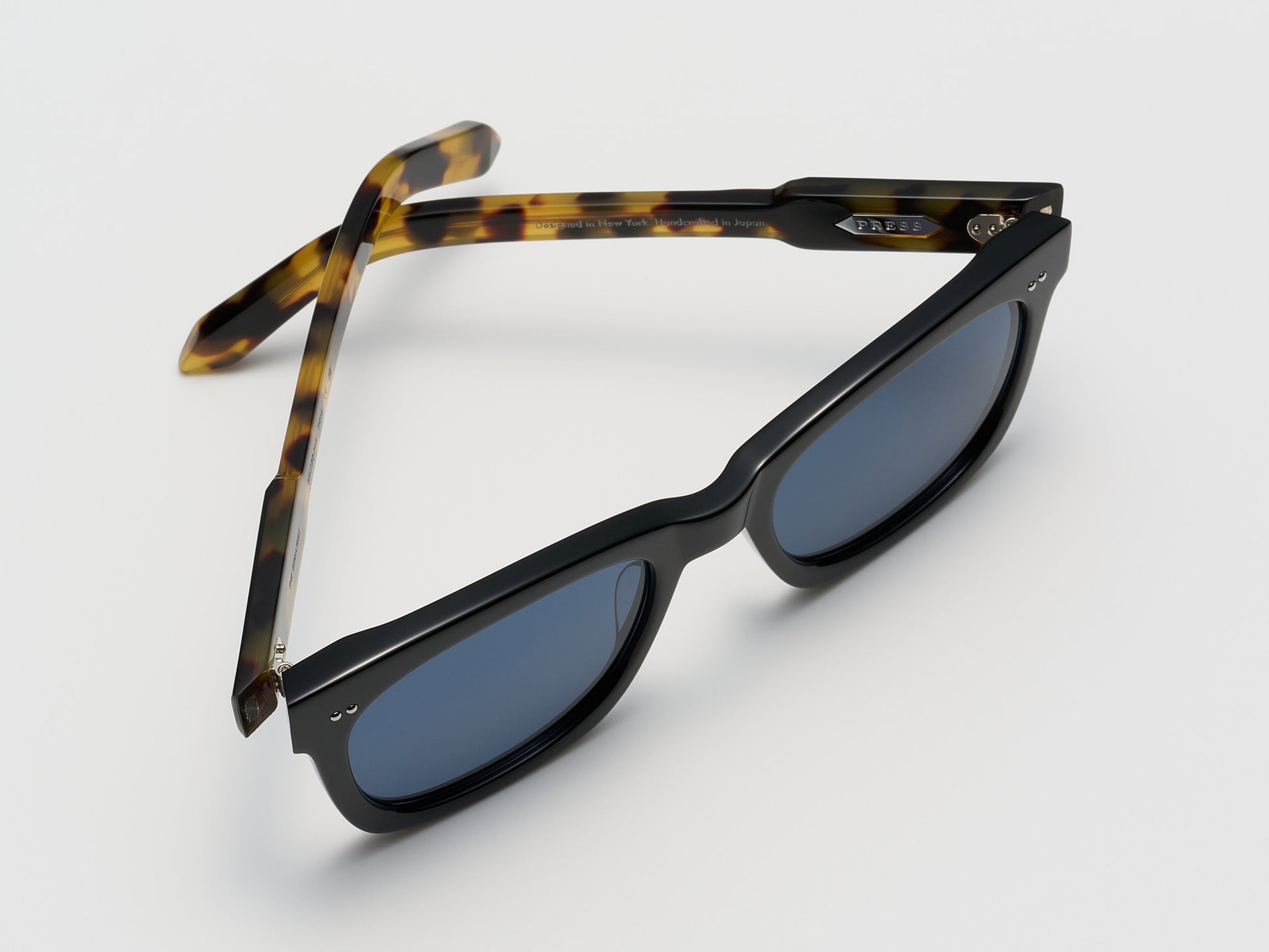 The Greatest Black Tortoise / Silver - TI015 #color_black-tortoise-silver-ti015