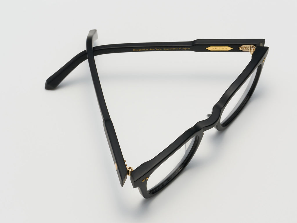The Panther Optical Matte Black / Gold - TI001 #color_matte-black-gold-ti001