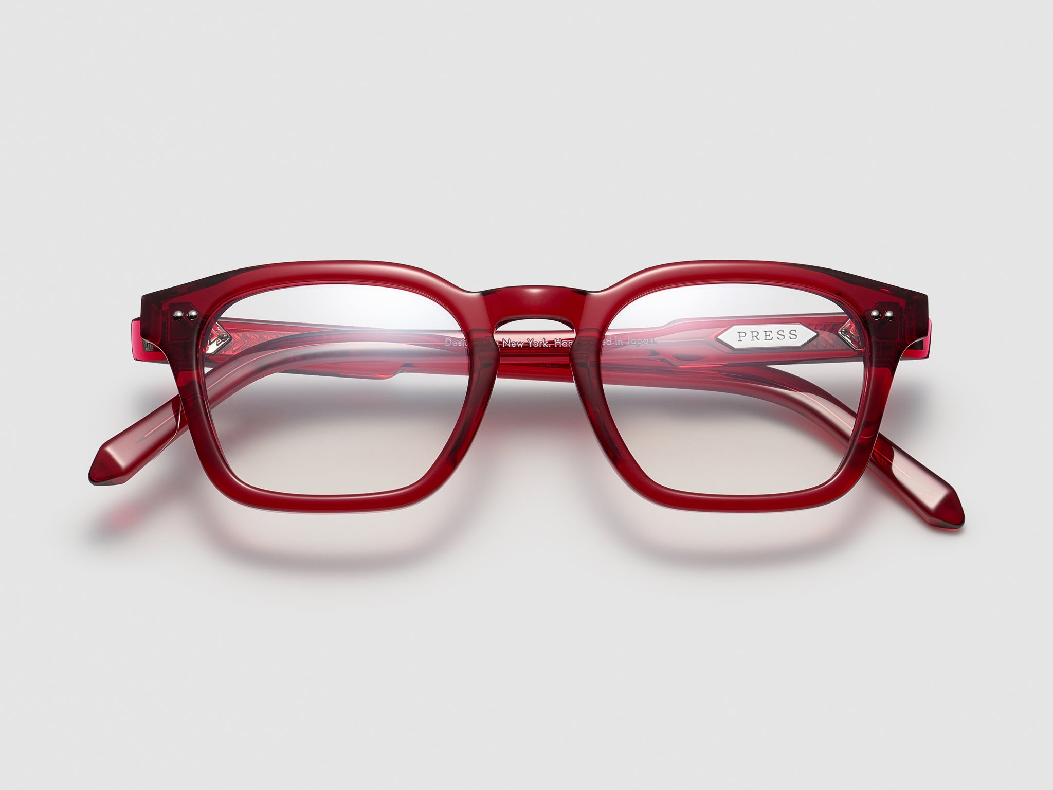 The Panther Optical Red Crystal - TI016 #color_red-crystal-ti016