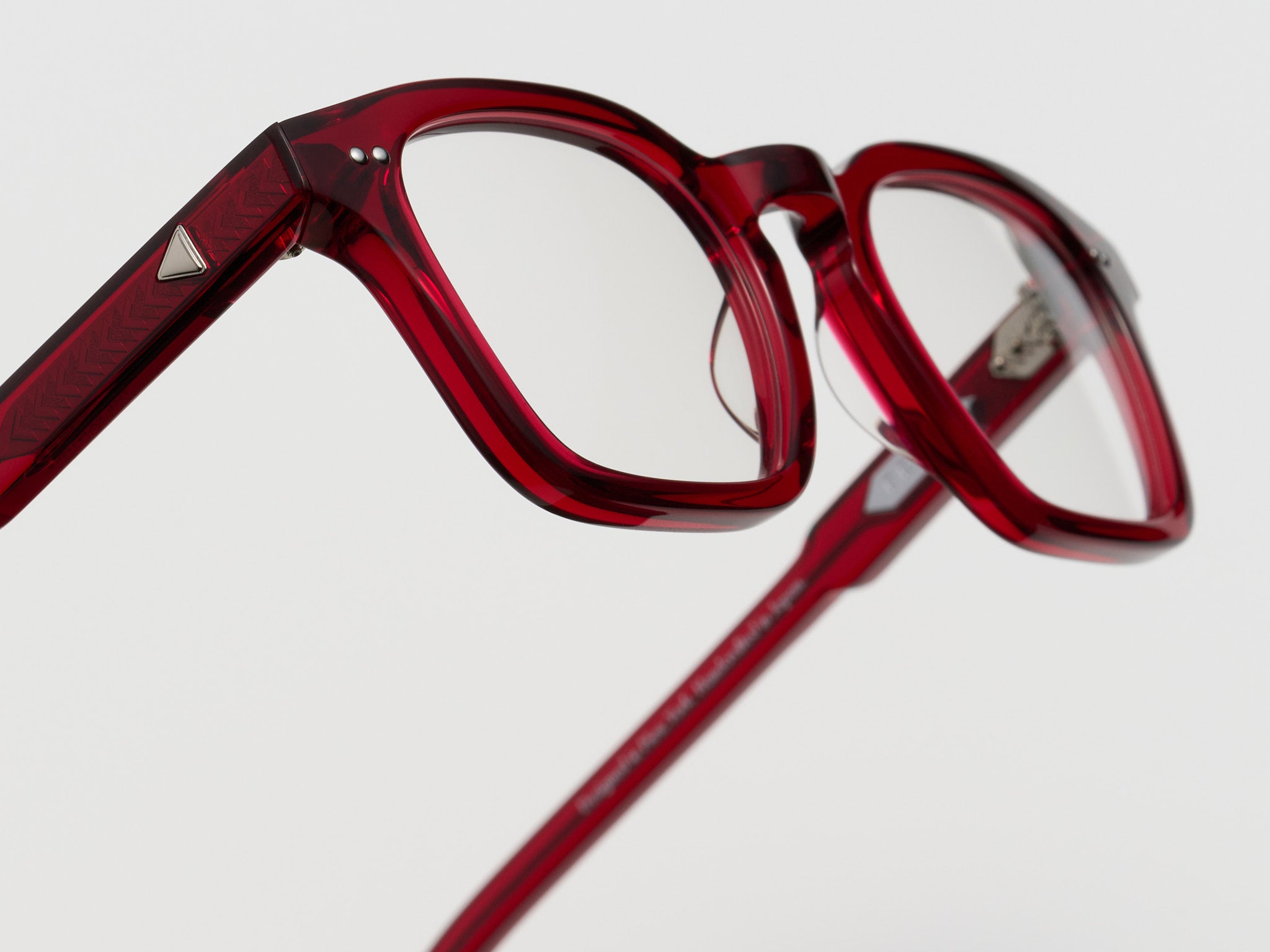 The Panther Optical Red Crystal - TI016 #color_red-crystal-ti016
