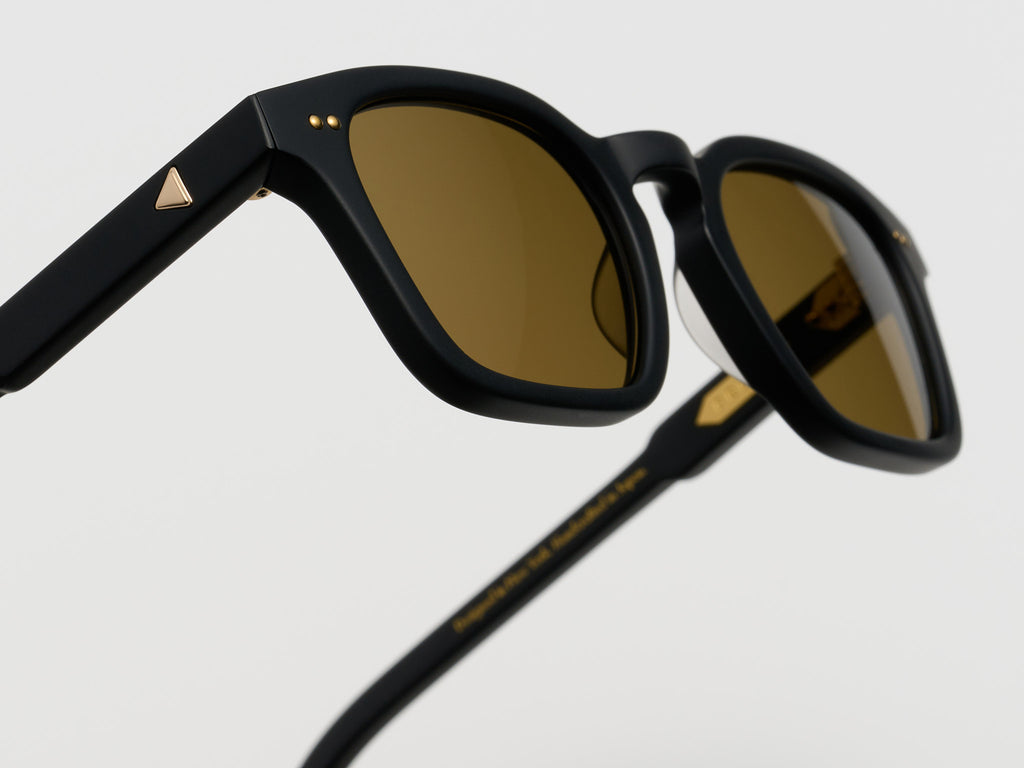 The Panther Matte Black / Gold - TI001 #color_matte-black-gold-ti001
