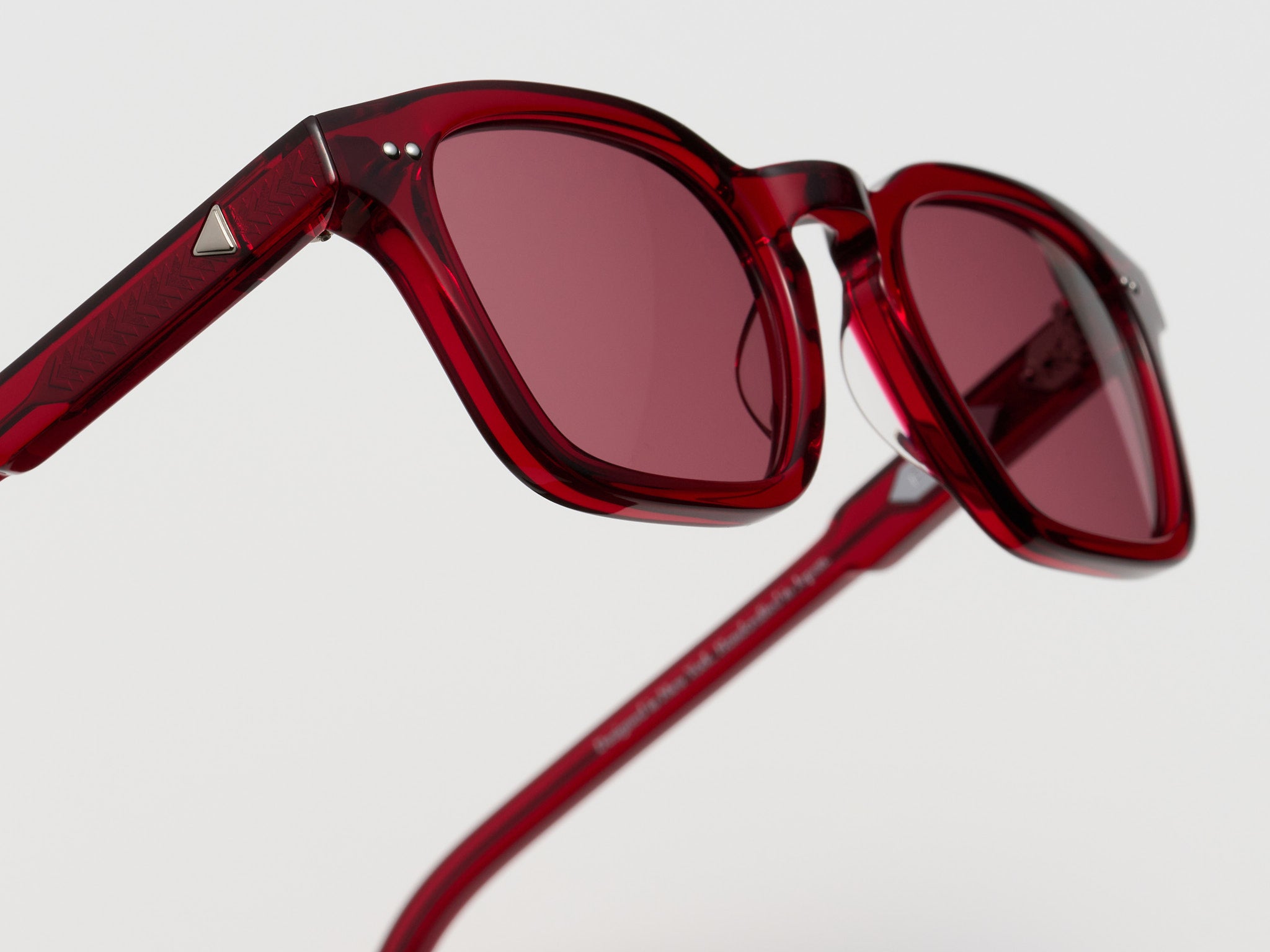 The Panther Red Crystal - TI016 #color_red-crystal-ti016