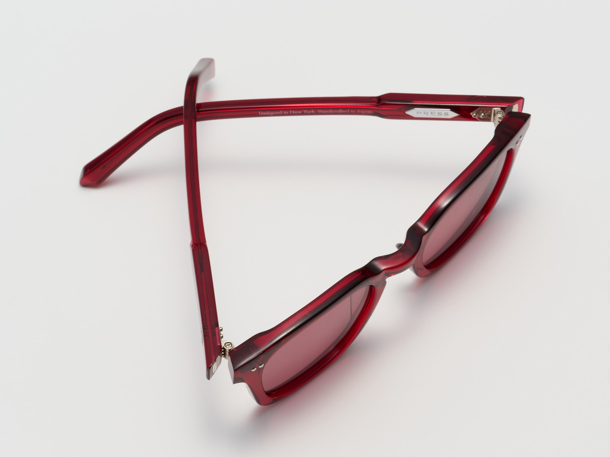 The Panther Red Crystal - TI016 #color_red-crystal-ti016