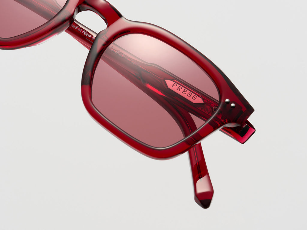 The Panther Red Crystal - TI016 #color_red-crystal-ti016