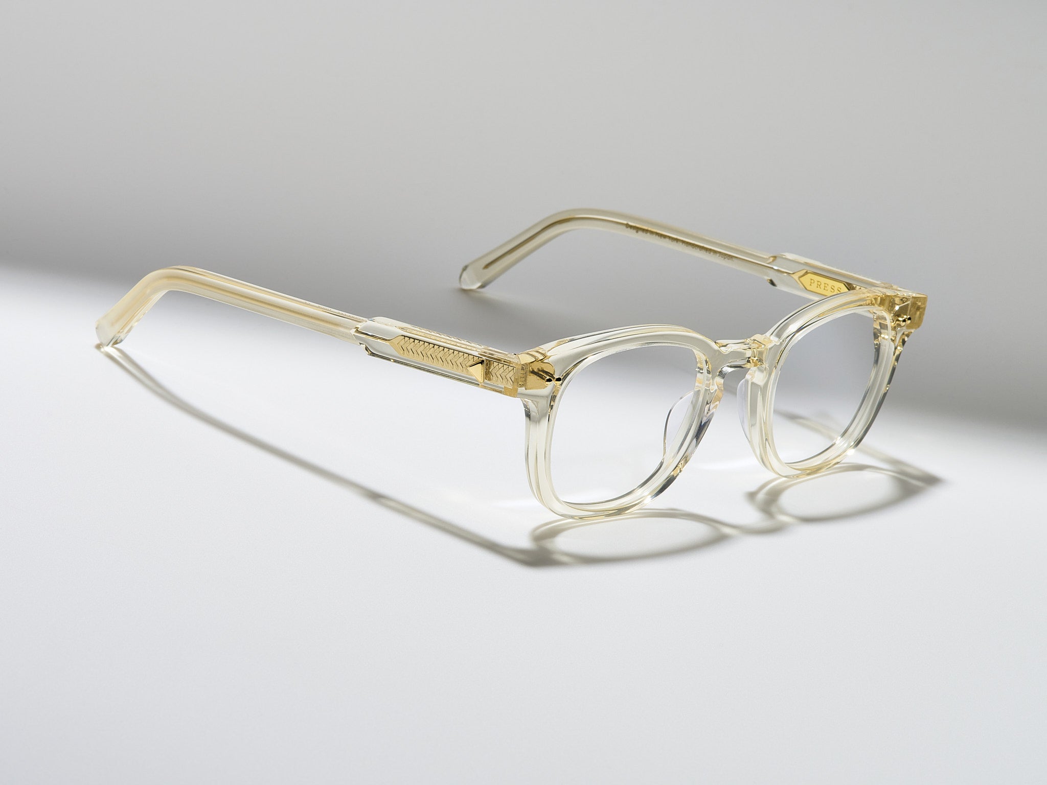 The Rebel Optical Vintage Crystal / Gold - TI008 #color_vintage-crystal-gold-ti008