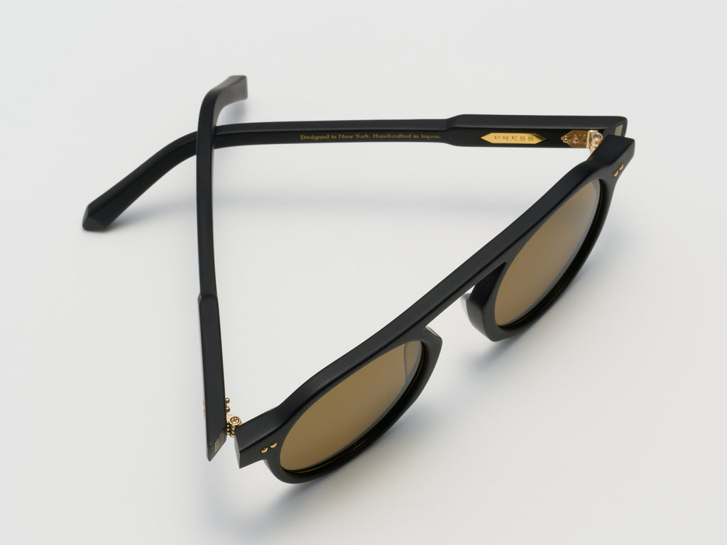 The Salesman Matte Black / Gold - TI001 #color_matte-black-gold-ti001