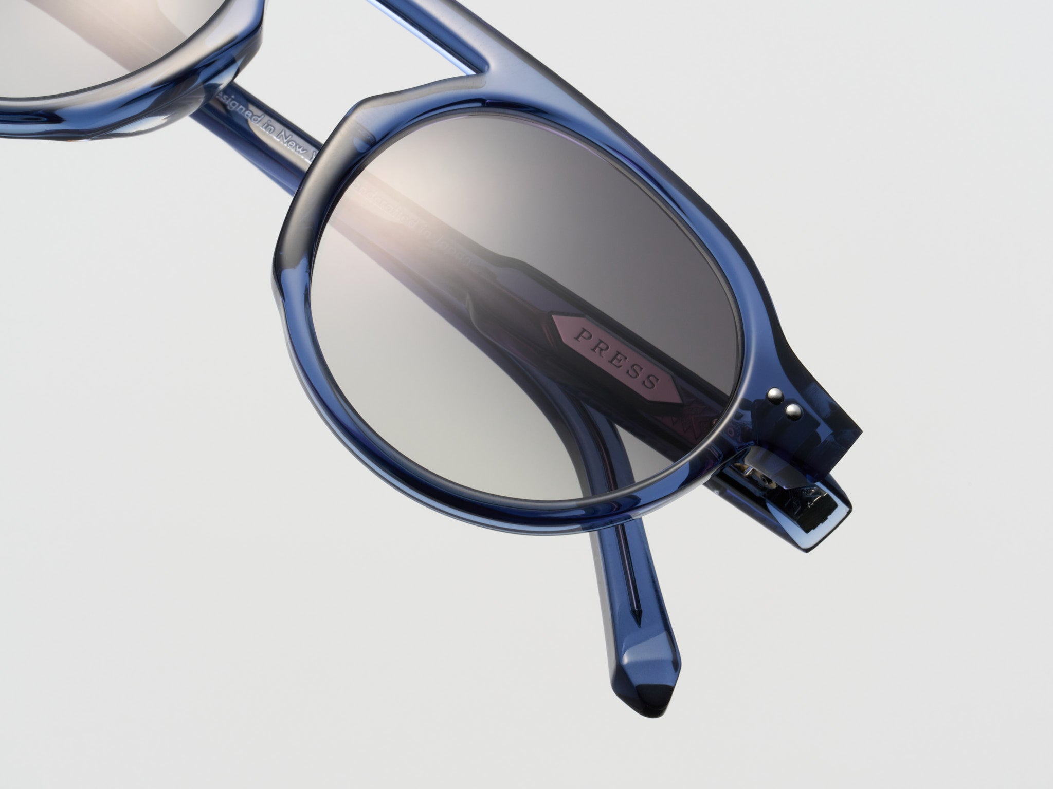 The Salesman Blue Crystal / Silver - TI002 #color_blue-crystal-silver-ti002