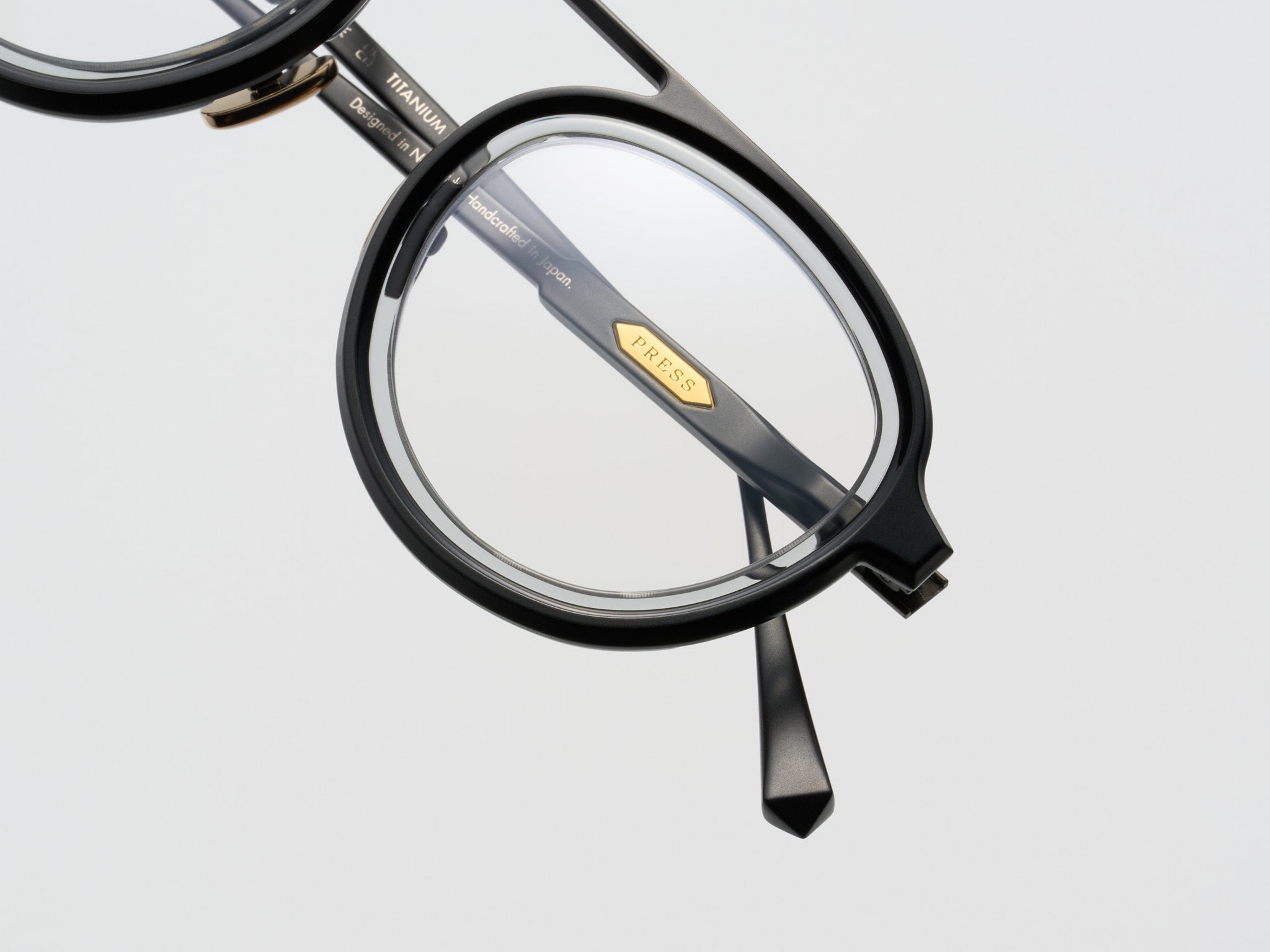 Trane Optical Black Smoke - CA001 #color_black-smoke-ca001