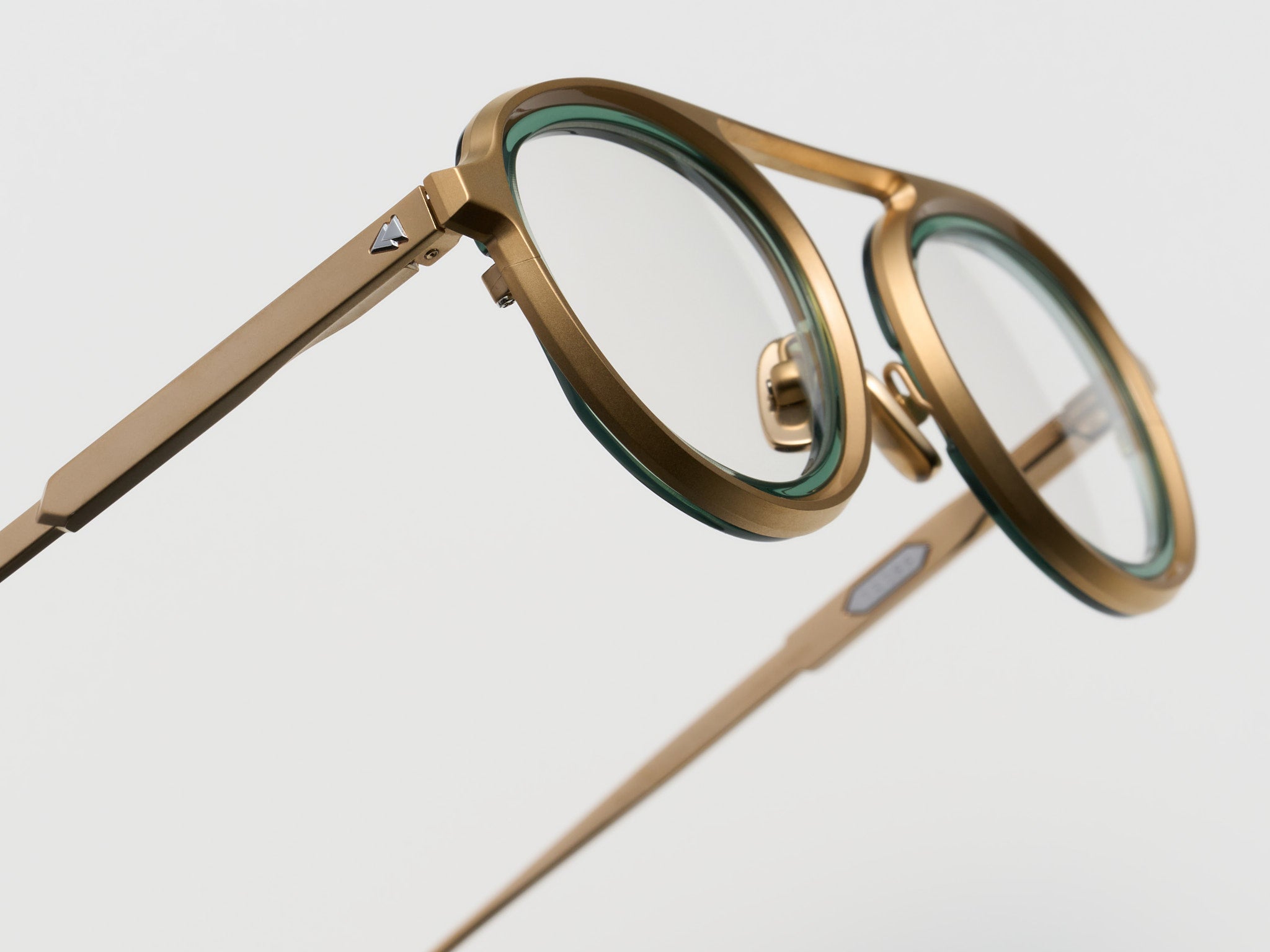 Trane Optical Golden Moss - CA002 #color_golden-moss-ca002