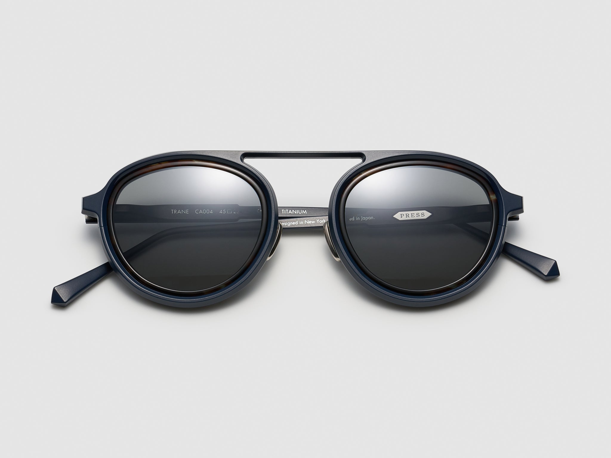 Trane Blue Noir - CA004 #color_blue-noir-ca004