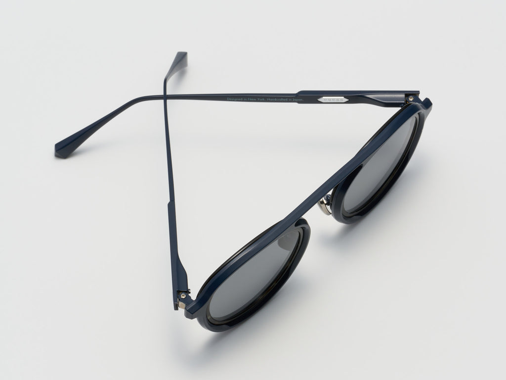 Trane Blue Noir - CA004 #color_blue-noir-ca004