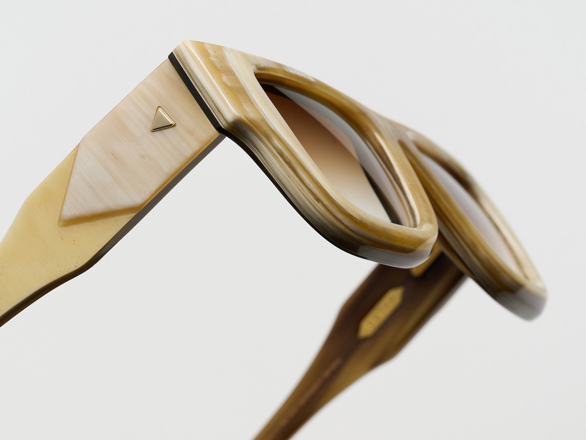 Untitled Horn Pure Crème - JP042 #color_pure-crème-jp042