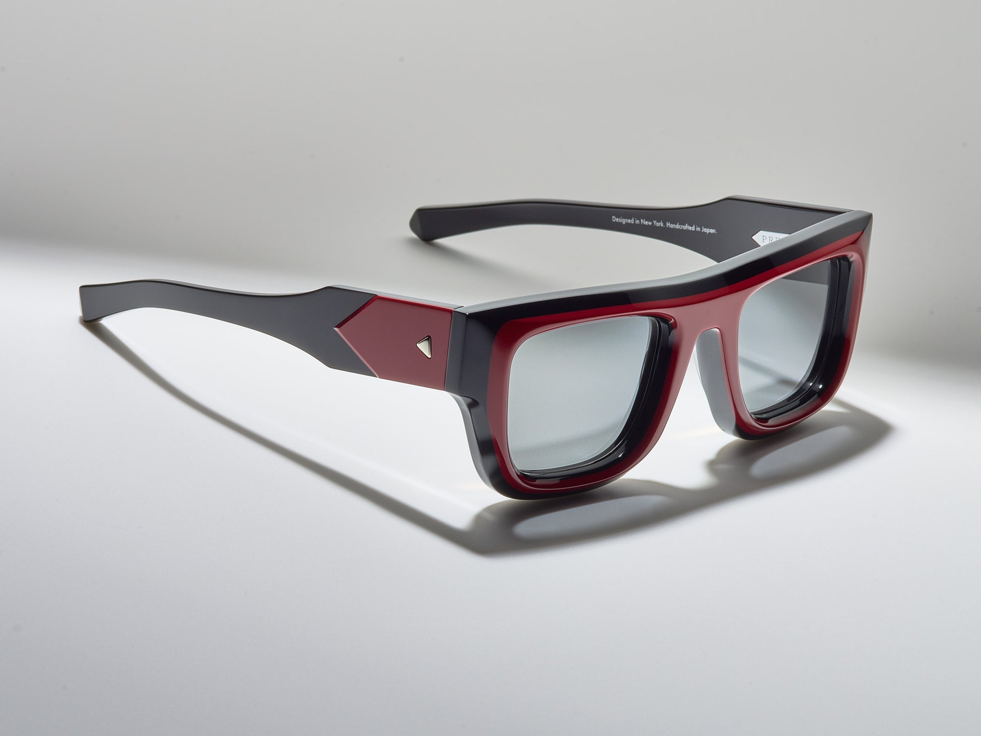 Untitled Red / Black / Silver - LE004 #color_red-rain-le004