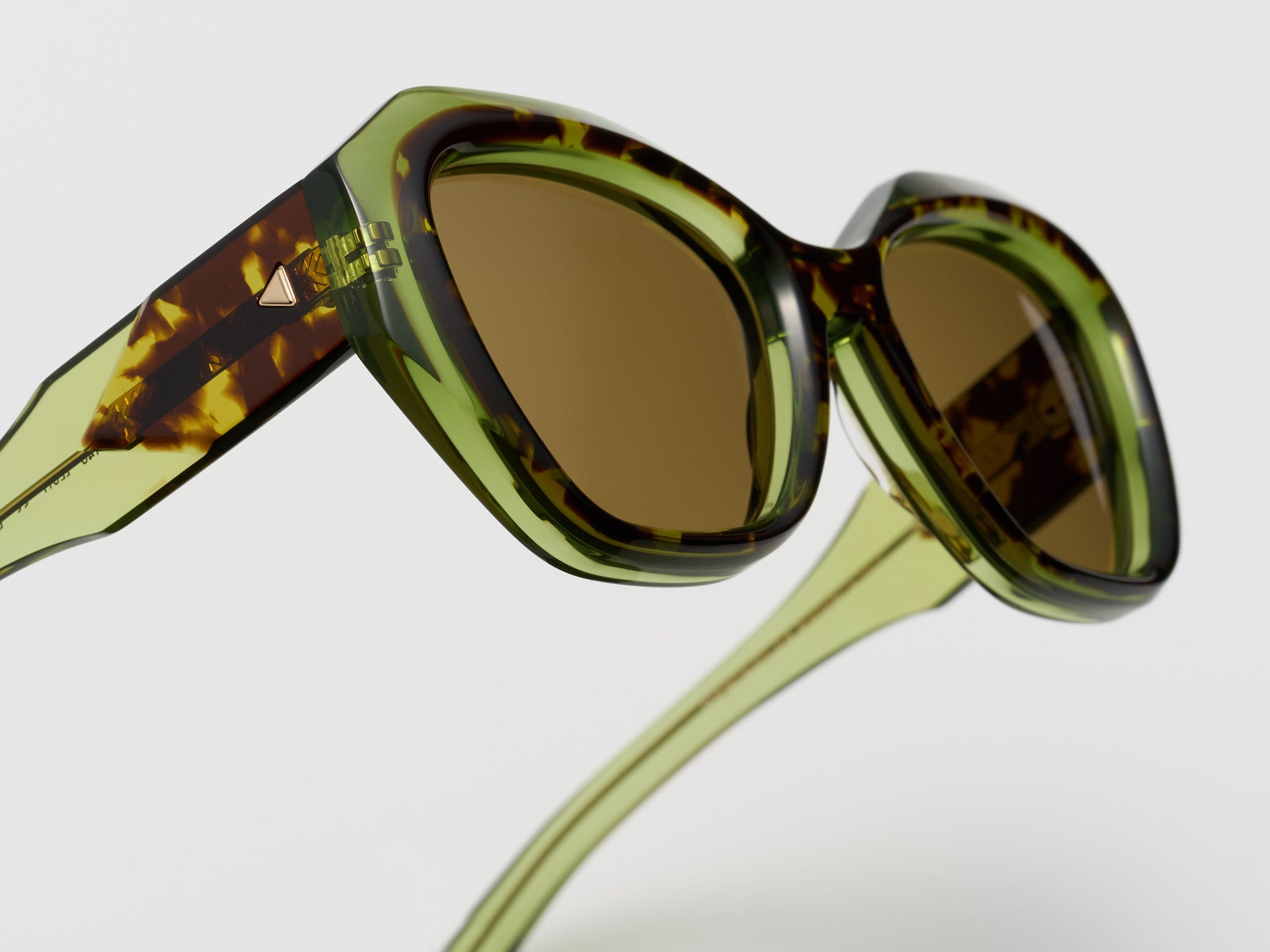 Vogue Green Tortoise - LE011 #color_green-tortoise-le011