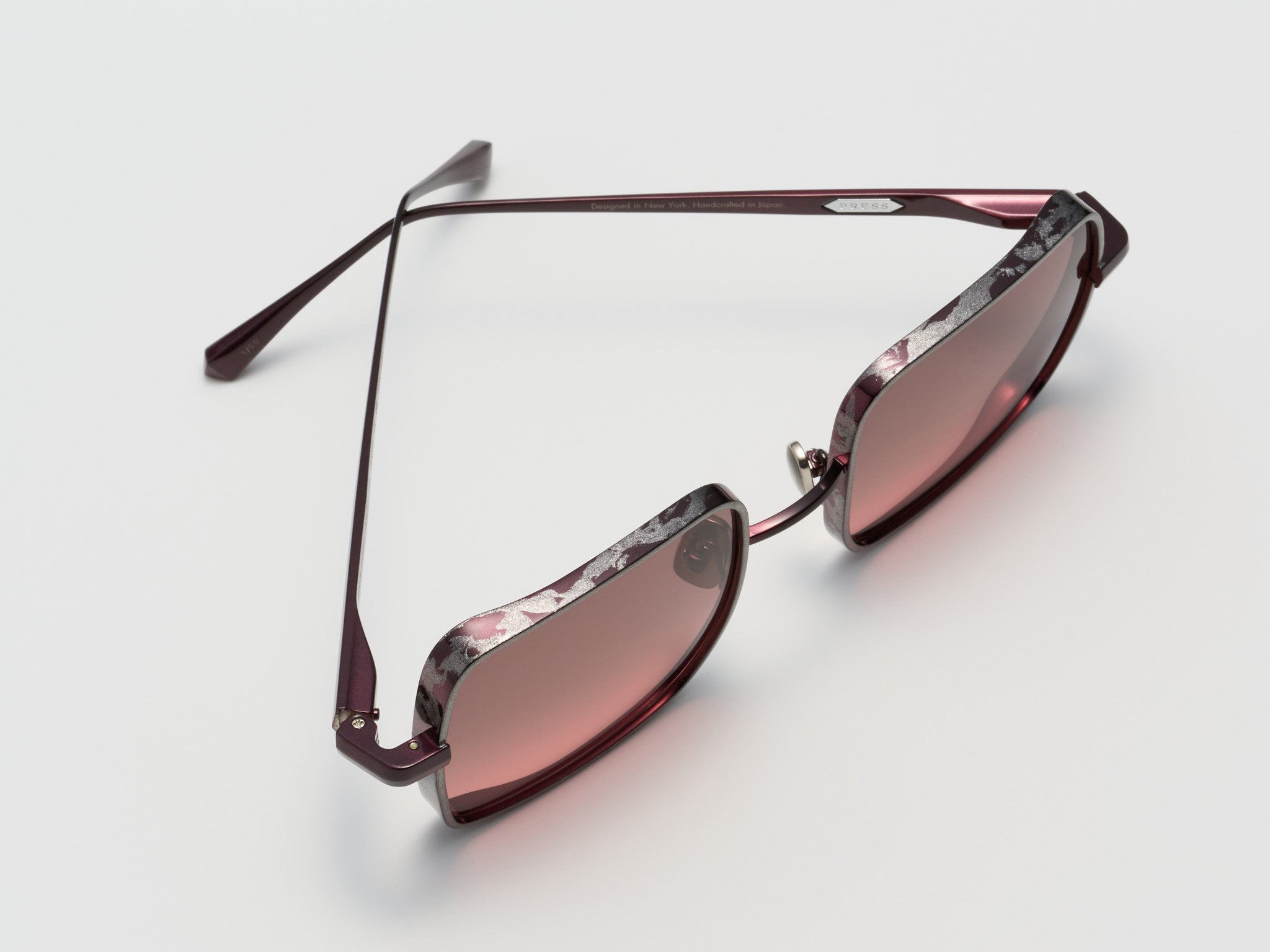 White Rabbit Gold Leaf Burgundy Platinum Leaf - DR019 #color_burgundy-platinum-leaf-dr019