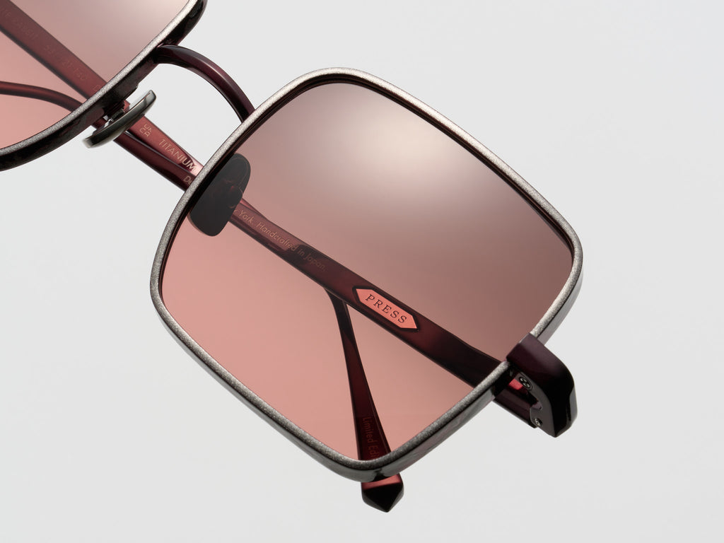 White Rabbit Gold Leaf Burgundy Platinum Leaf - DR019 #color_burgundy-platinum-leaf-dr019