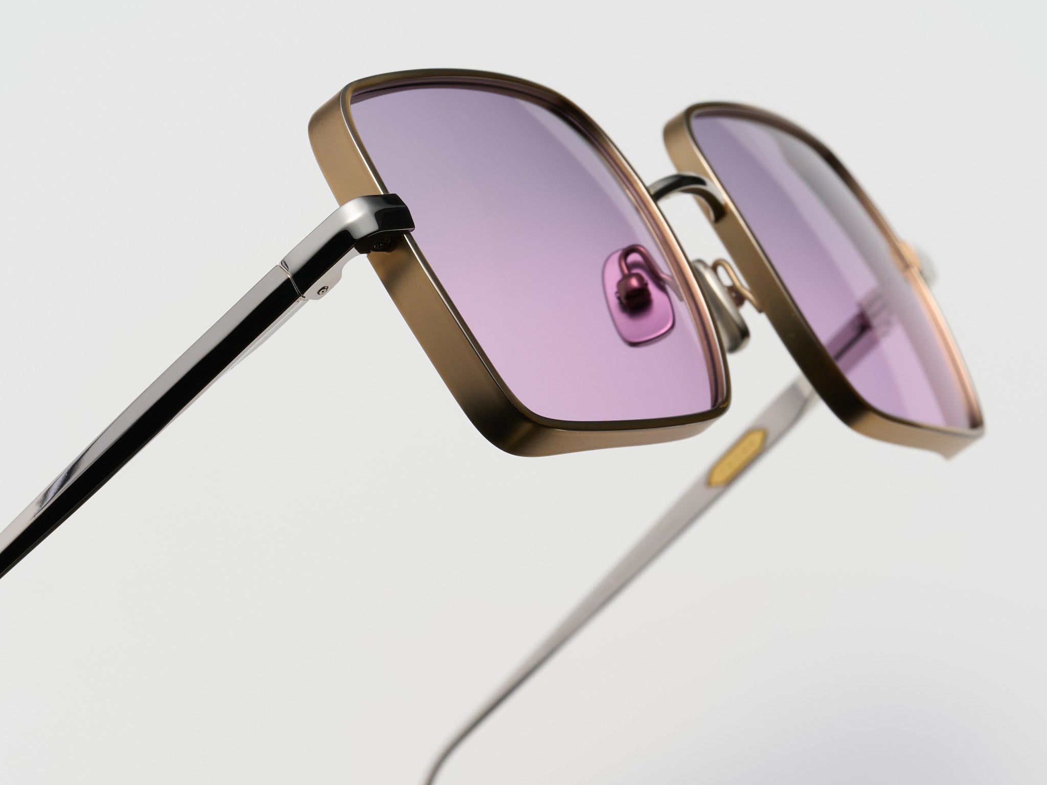 White Rabbit Two Tone - DR016 #color_two-tone-dr016