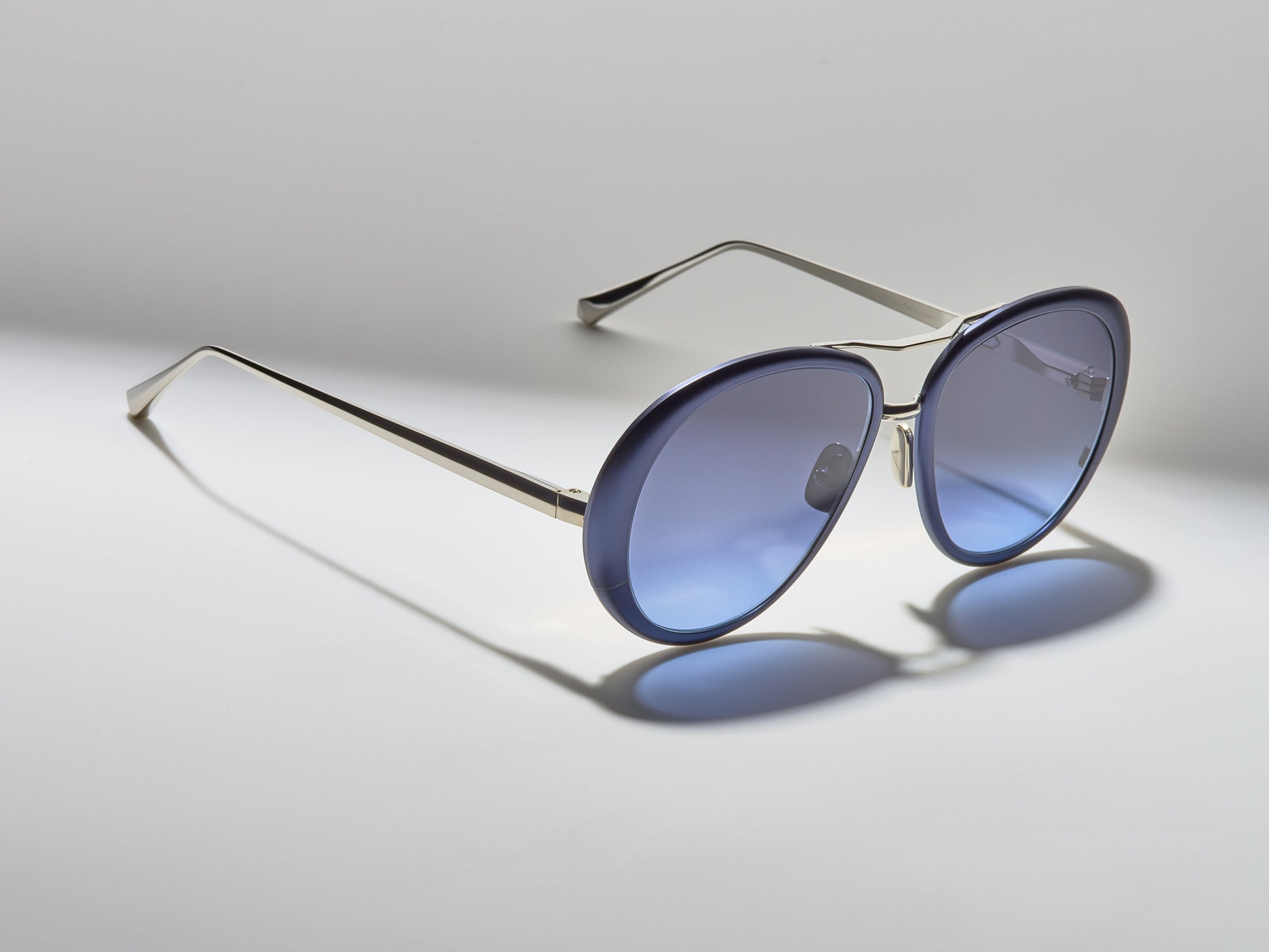 Zagato Matte Navy / Platinum - ST001 #color_matte-navy-platinum-st001