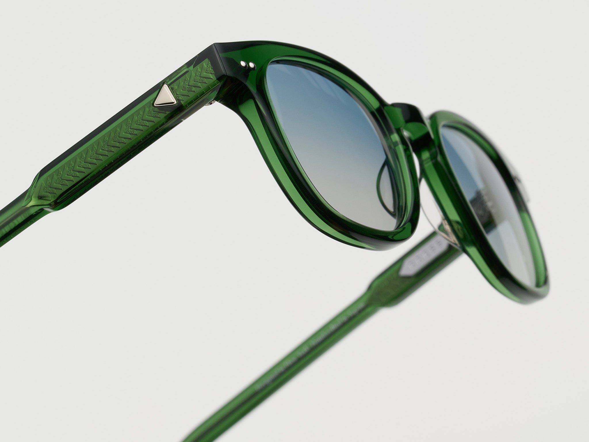 The Rebel Emerald - TI017 #color_emerald-ti017