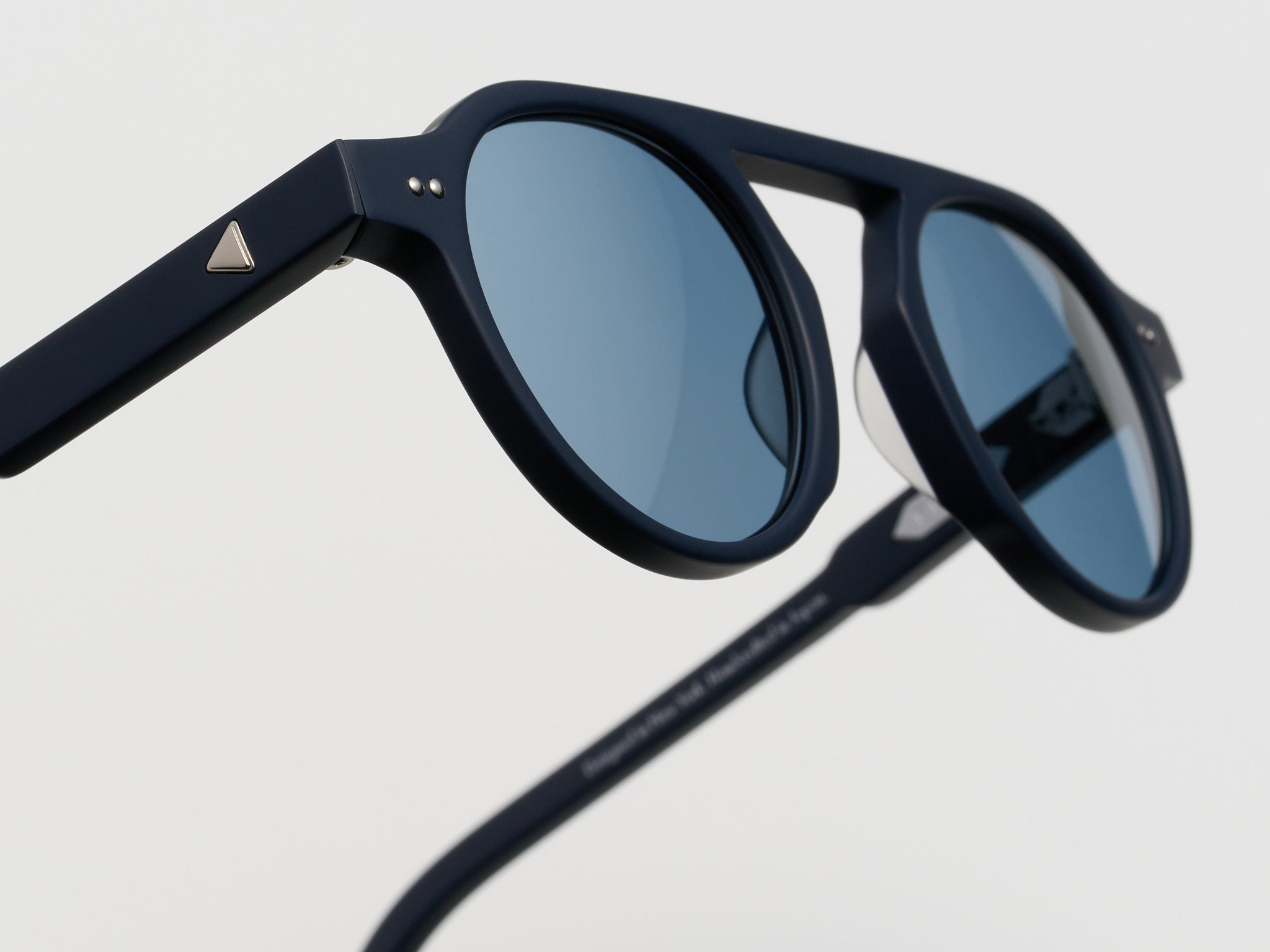 The Salesman Matte Navy / Silver - TI014 #color_matte-navy-silver-ti014