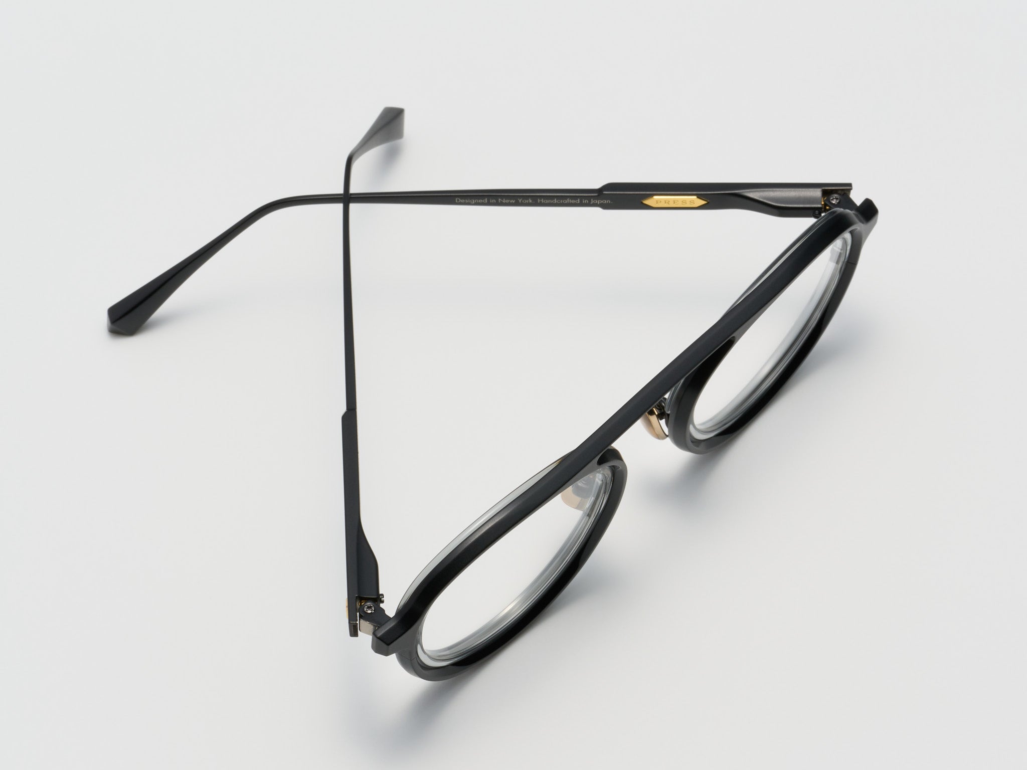 Trane Optical Black Smoke - CA001 #color_black-smoke-ca001