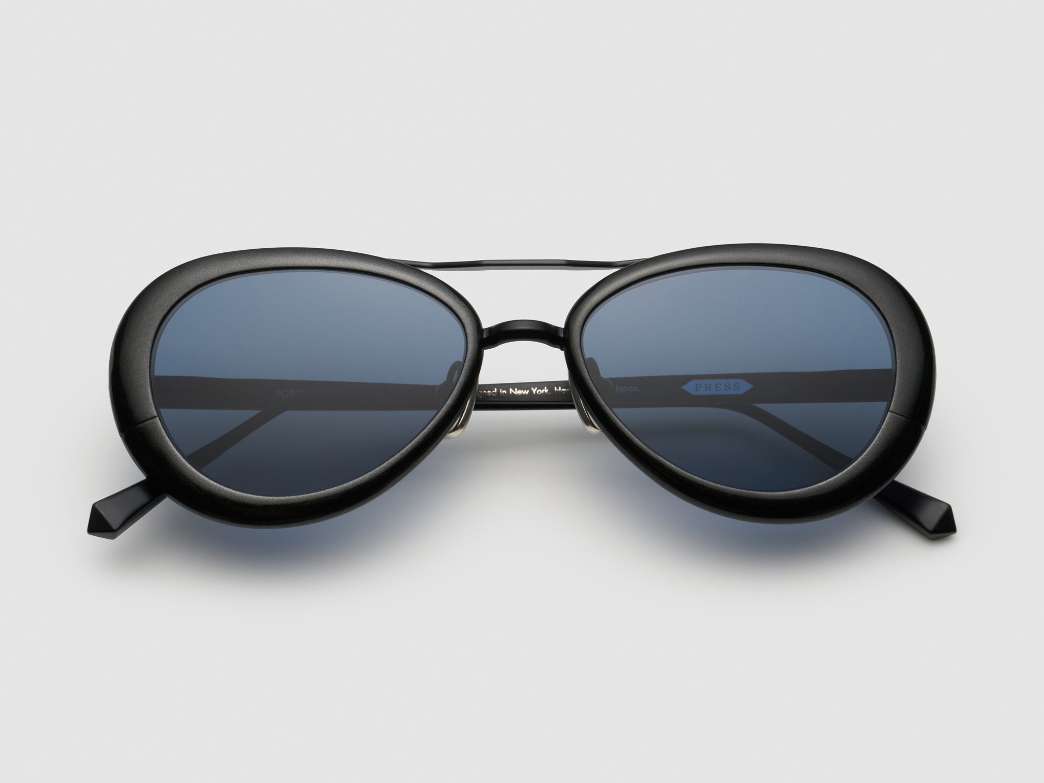 Toronado Liquid Black - ST020 #color_liquid-black-st020