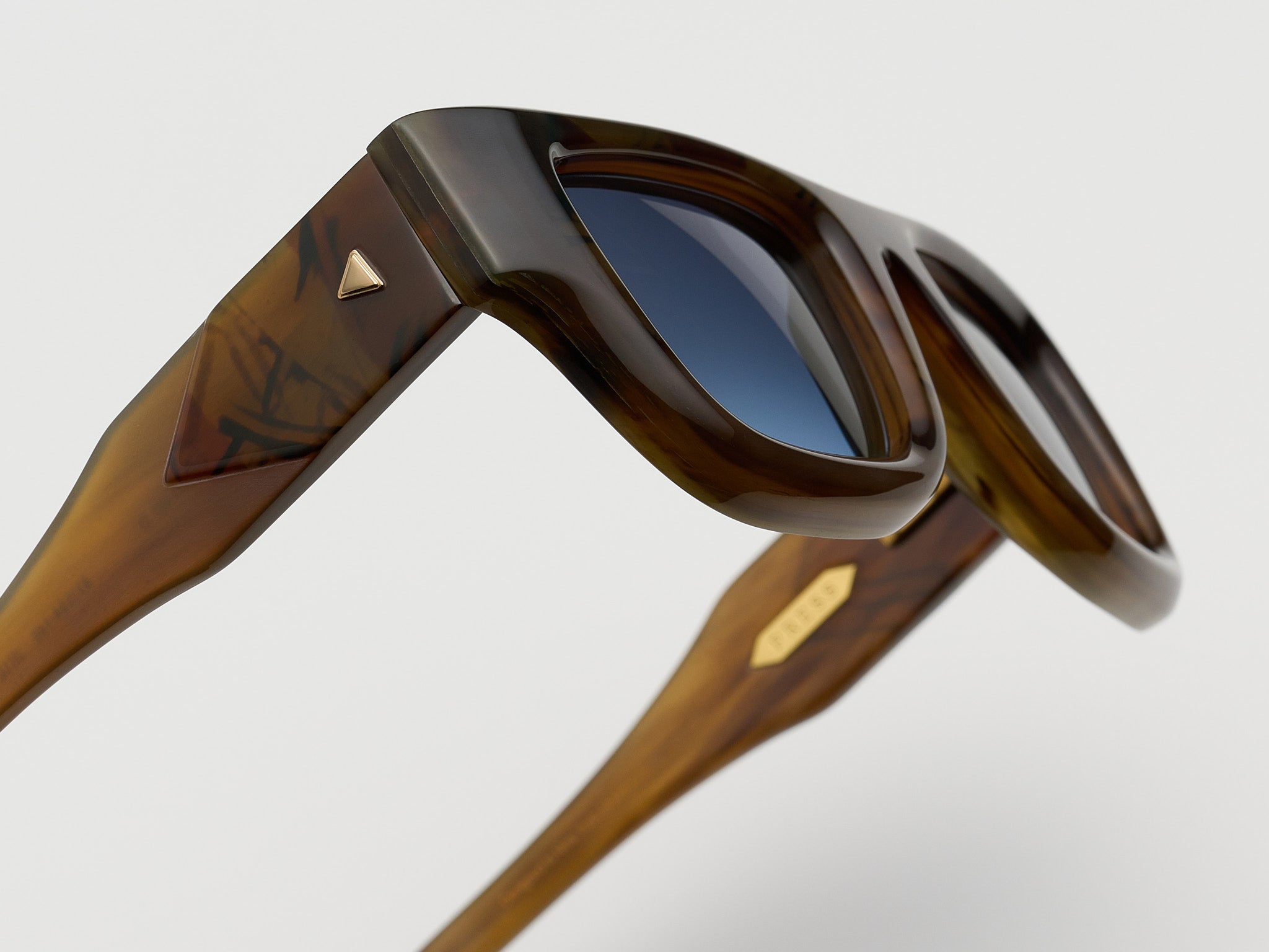 Untitled Horn Light Tortoise - JP019 #color_light-tortoise-jp019