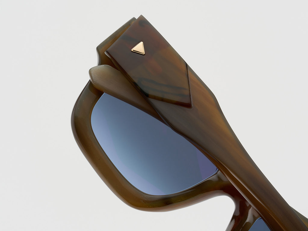 Untitled Horn Light Tortoise - JP019 #color_light-tortoise-jp019