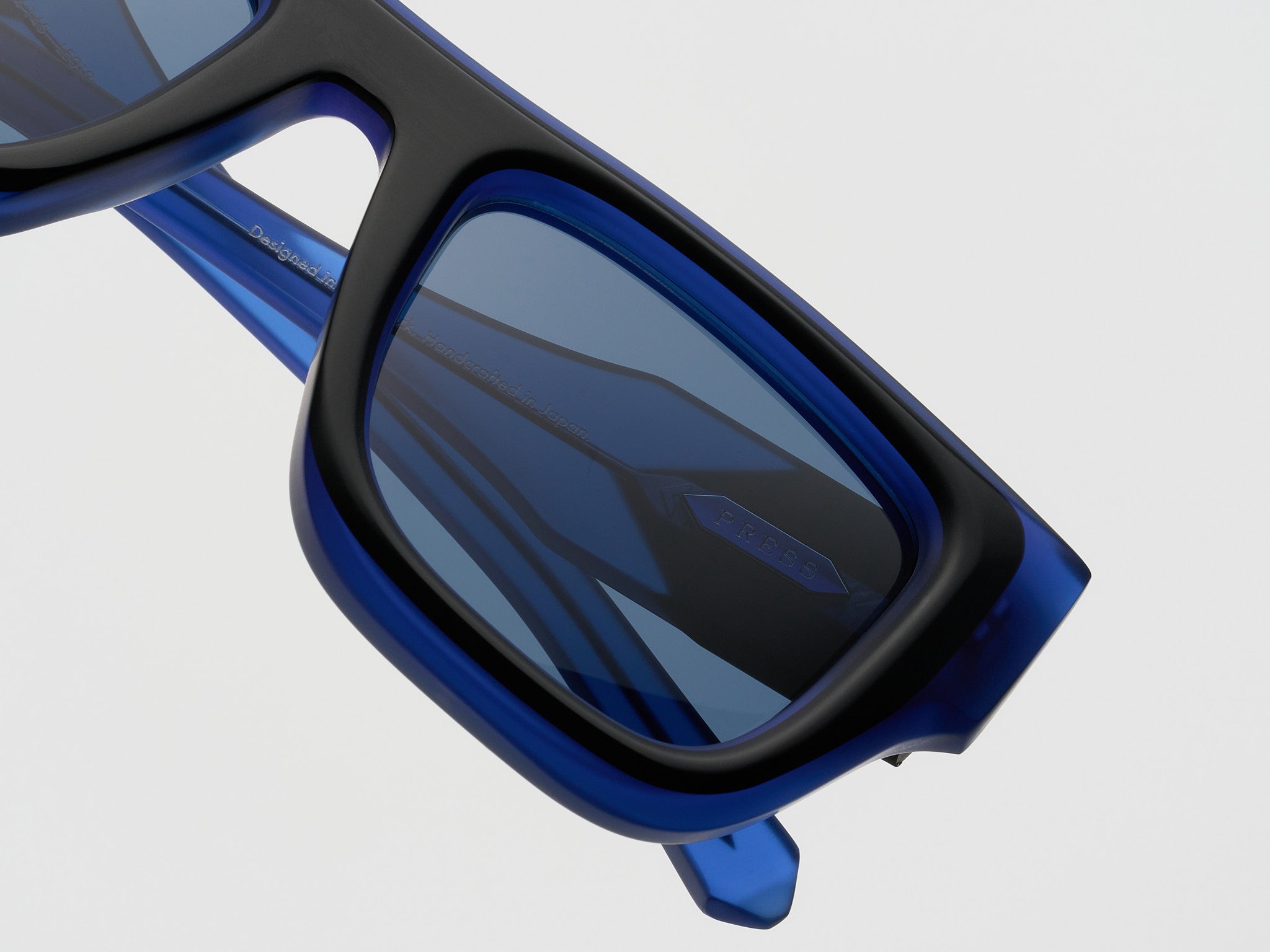 Untitled Matte Blackbird - LE019 #color_matte-blackbird-le019
