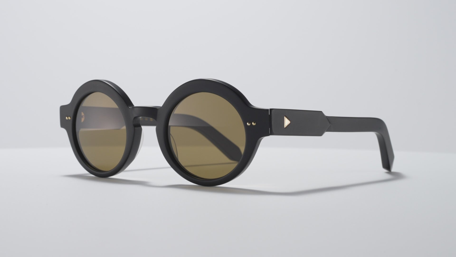 The Chic Matte Black / Gold - TI001 #color_matte-black-gold-ti001